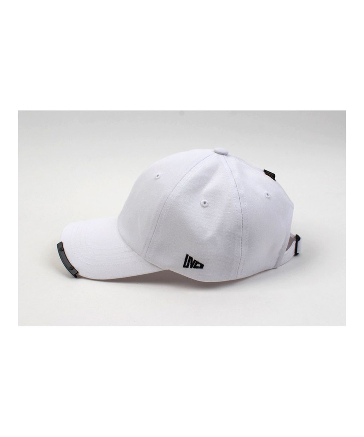 유니버셜 케미스트리(UNIVERSAL CHEMISTRY) BK Bar White Low Ballcap 로우볼캡