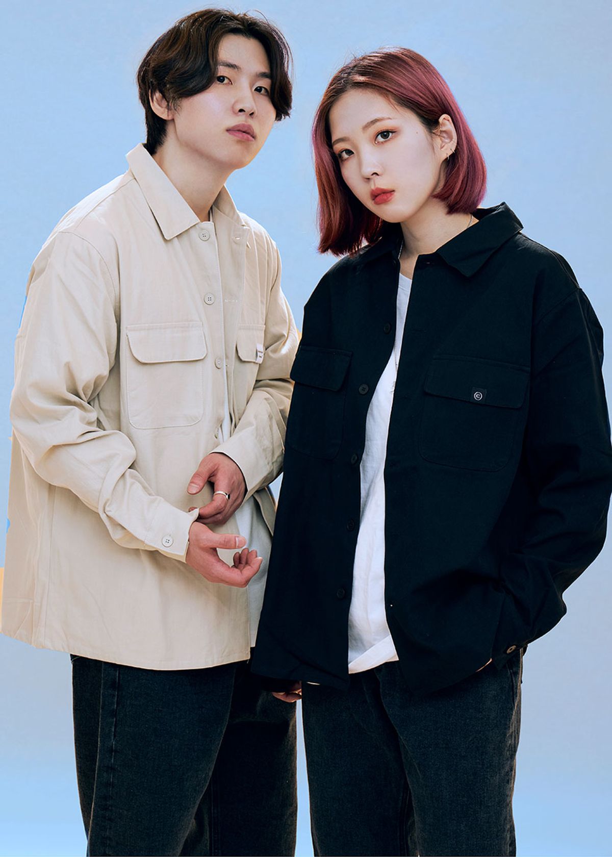 어퍼스트로피 콤마(APOSTROPHE COMMA) C로고 라벨 코튼 포켓 셔츠 자켓 (블랙)