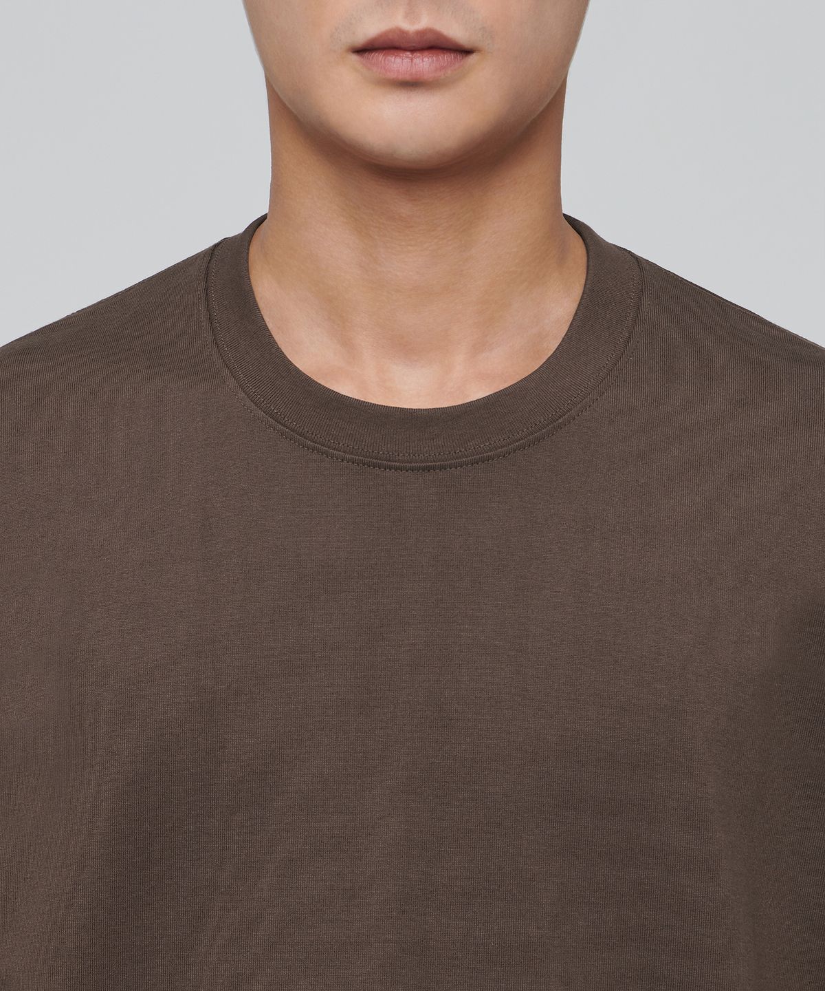 무신사 스탠다드(MUSINSA STANDARD) 헤비웨이트 릴렉스드 크루 넥 티셔츠 [브라운]