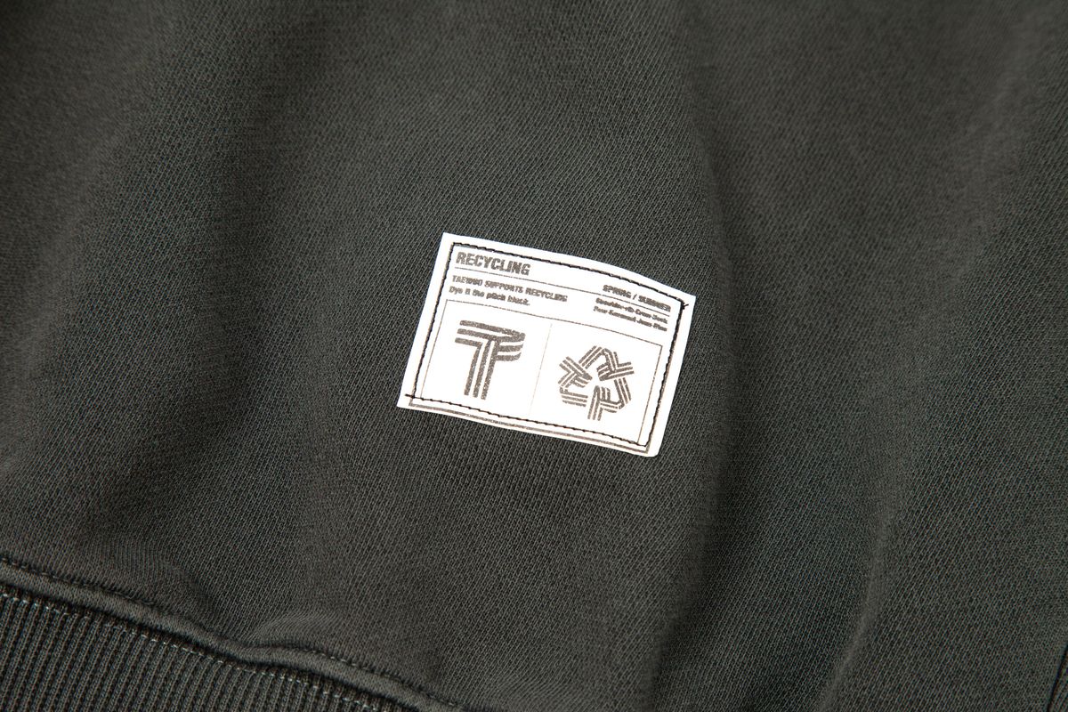 태우(TAEWOO) Recylcling Sweatshirt