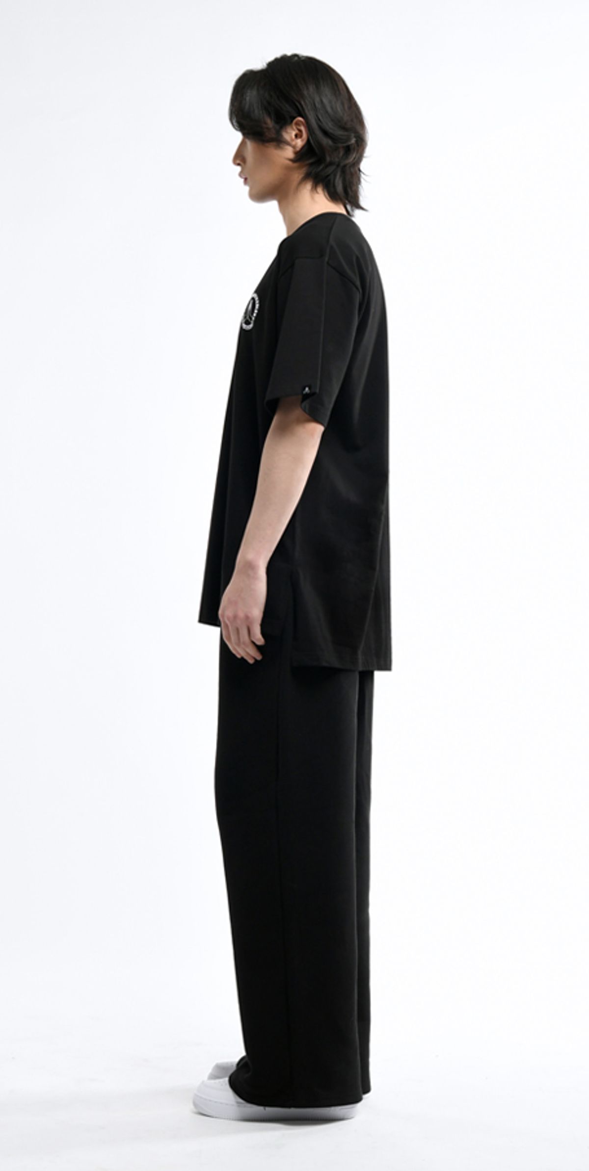 블랙스미(BLEXXME) CIRCLE OVERSIZE FIT SLIT T-SHIRT BLACK