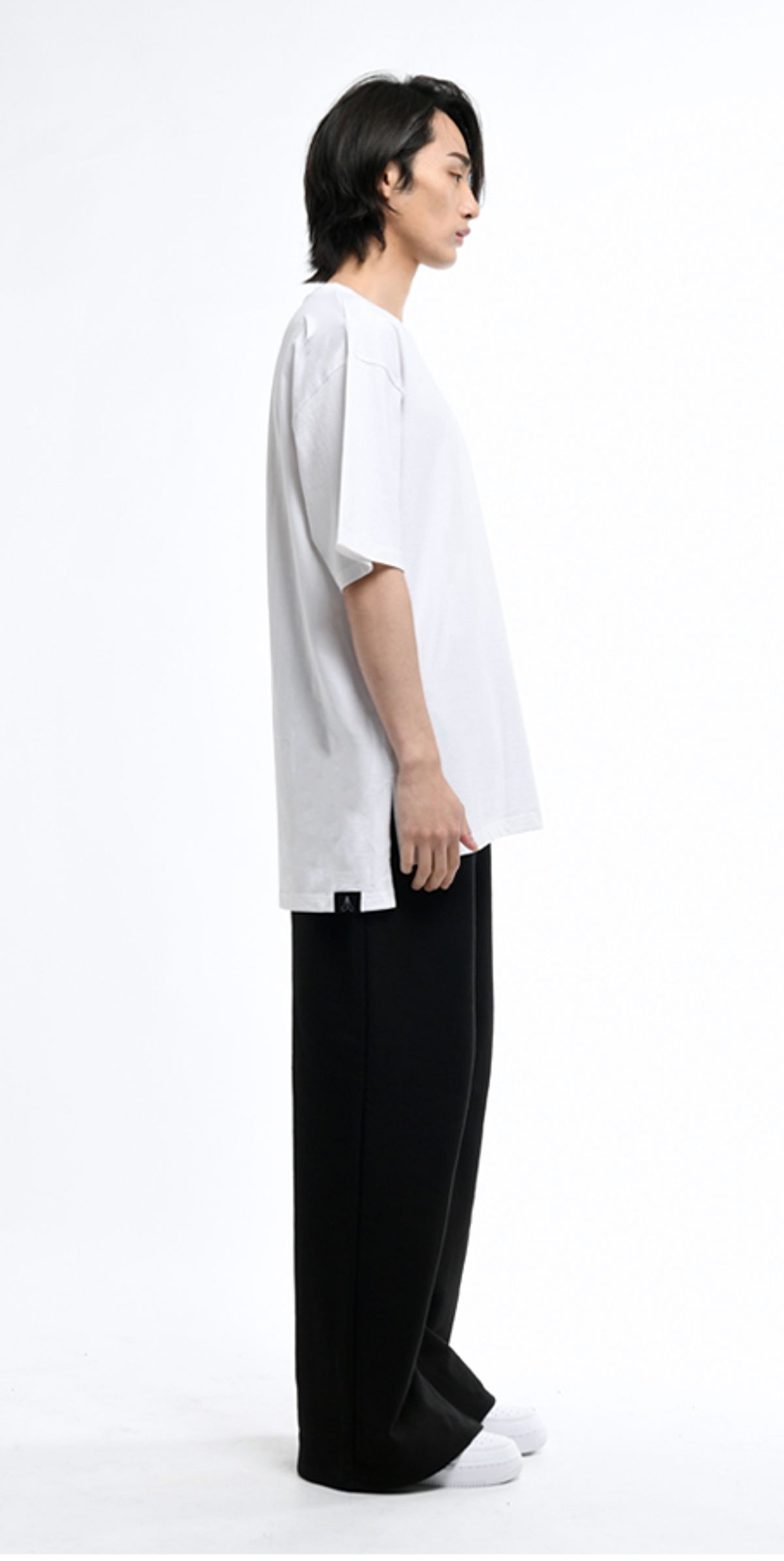 블랙스미(BLEXXME) CIRCLE OVERSIZE FIT SLIT T-SHIRT WHITE