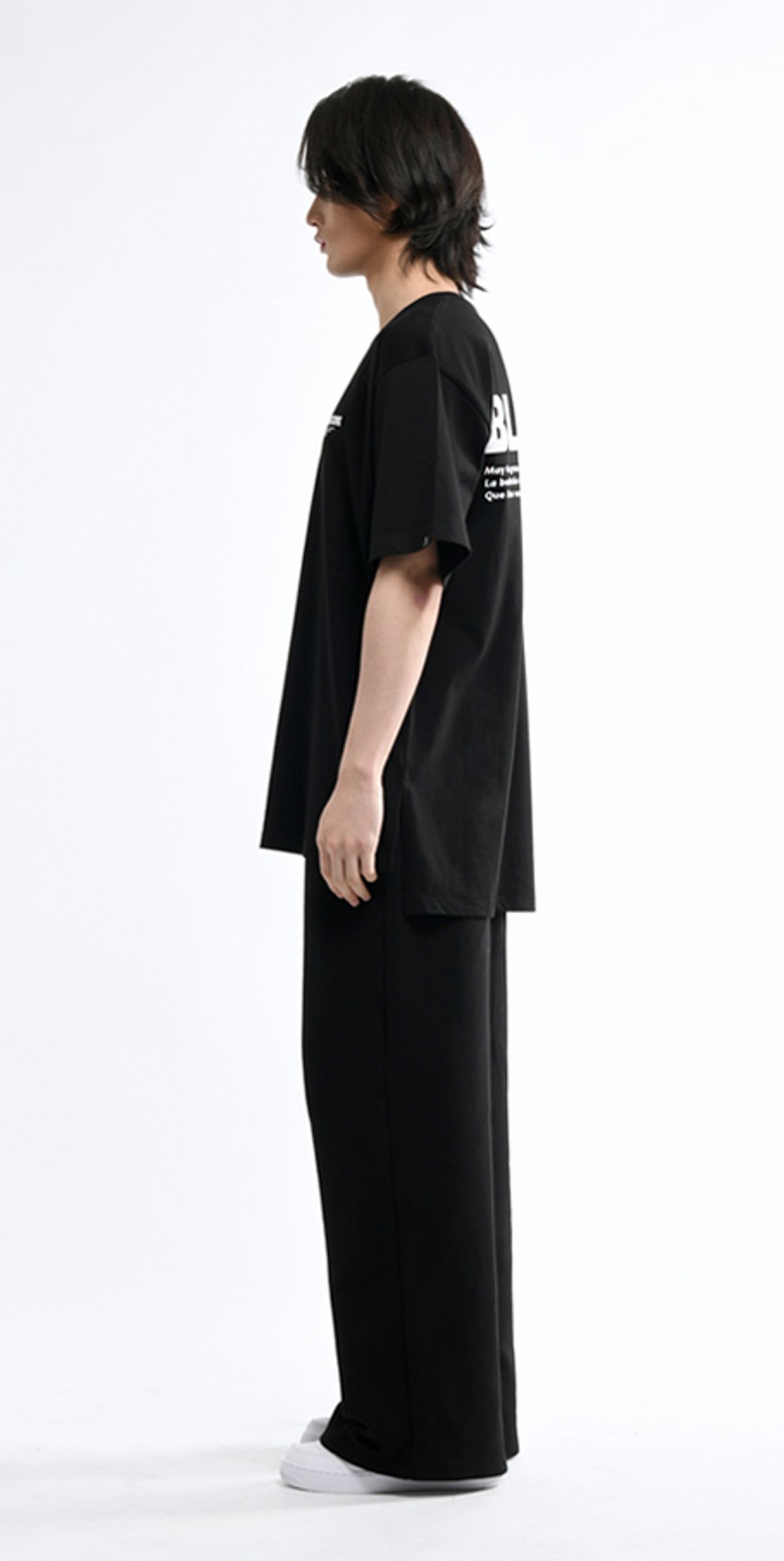 블랙스미(BLEXXME) LETTERING OVERSIZE FIT SLIT T-SHIRT BLACK