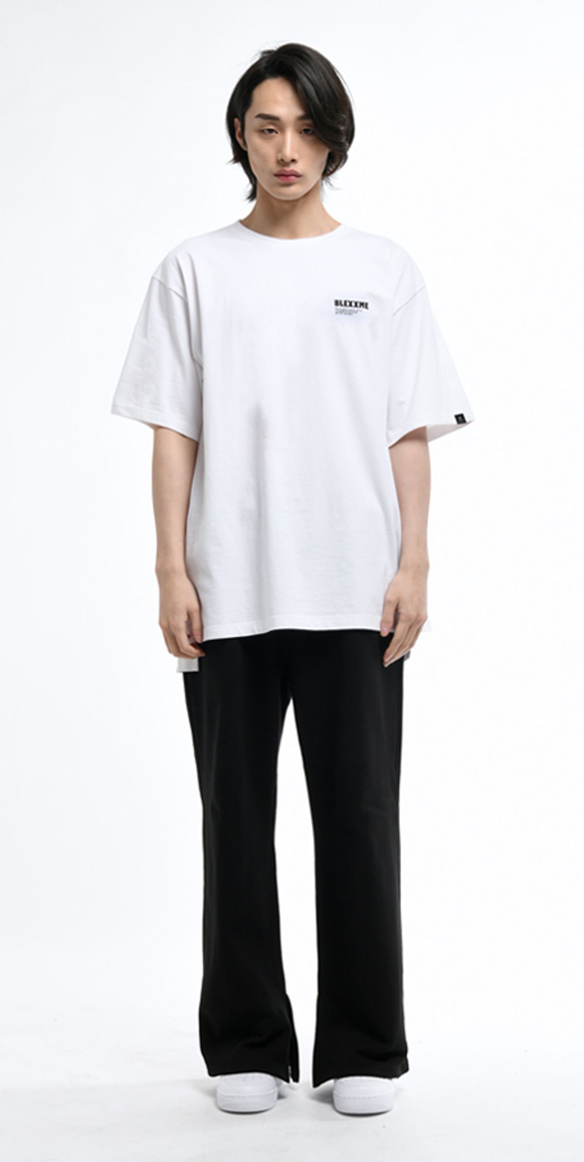 블랙스미(BLEXXME) ONLYILOVE OVERSIZE FIT SLIT T-SHIRT WHITE