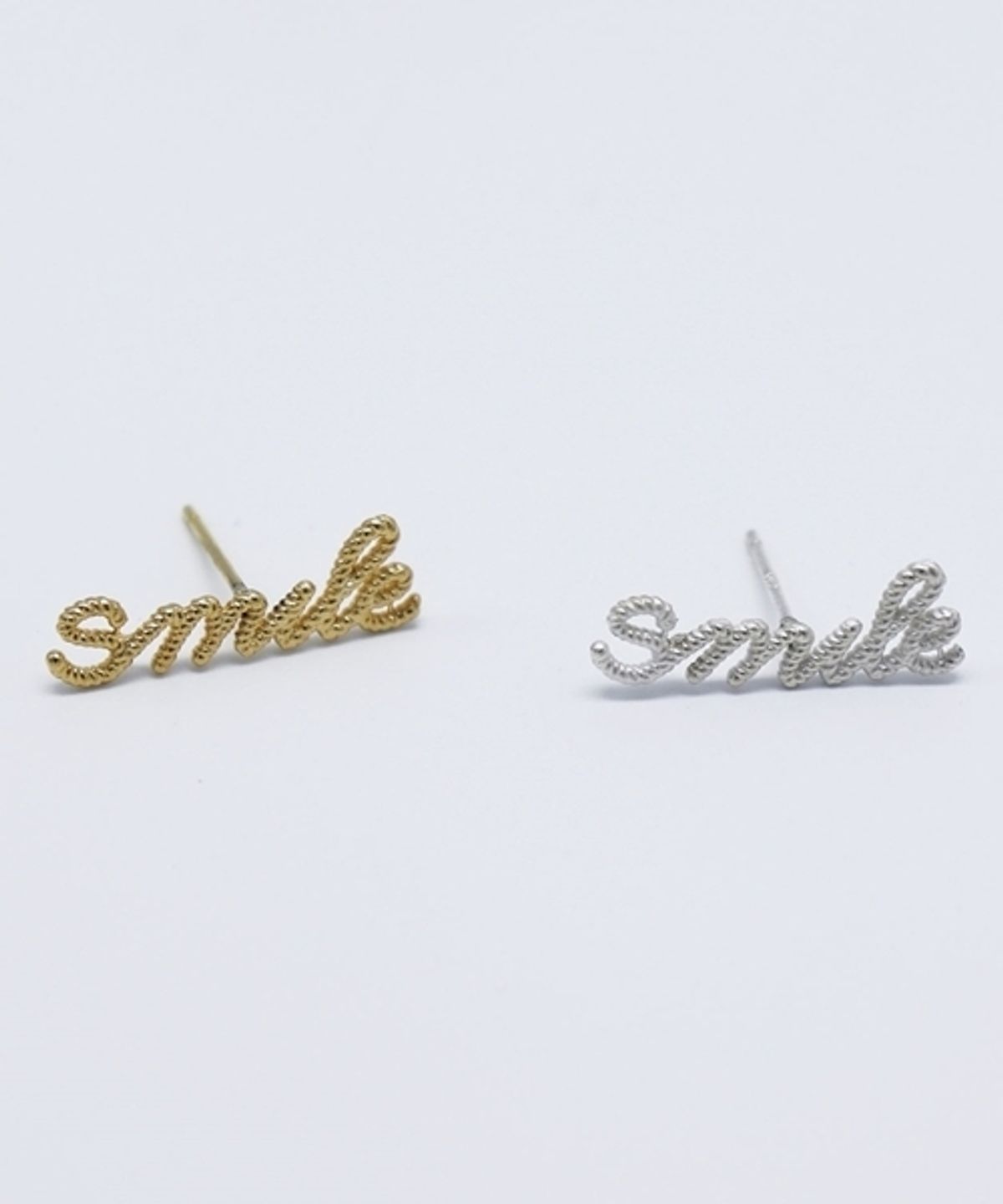 봉보(BONBEAU) Initial twist Earrings 이니셜 꼬임 은침 귀걸이