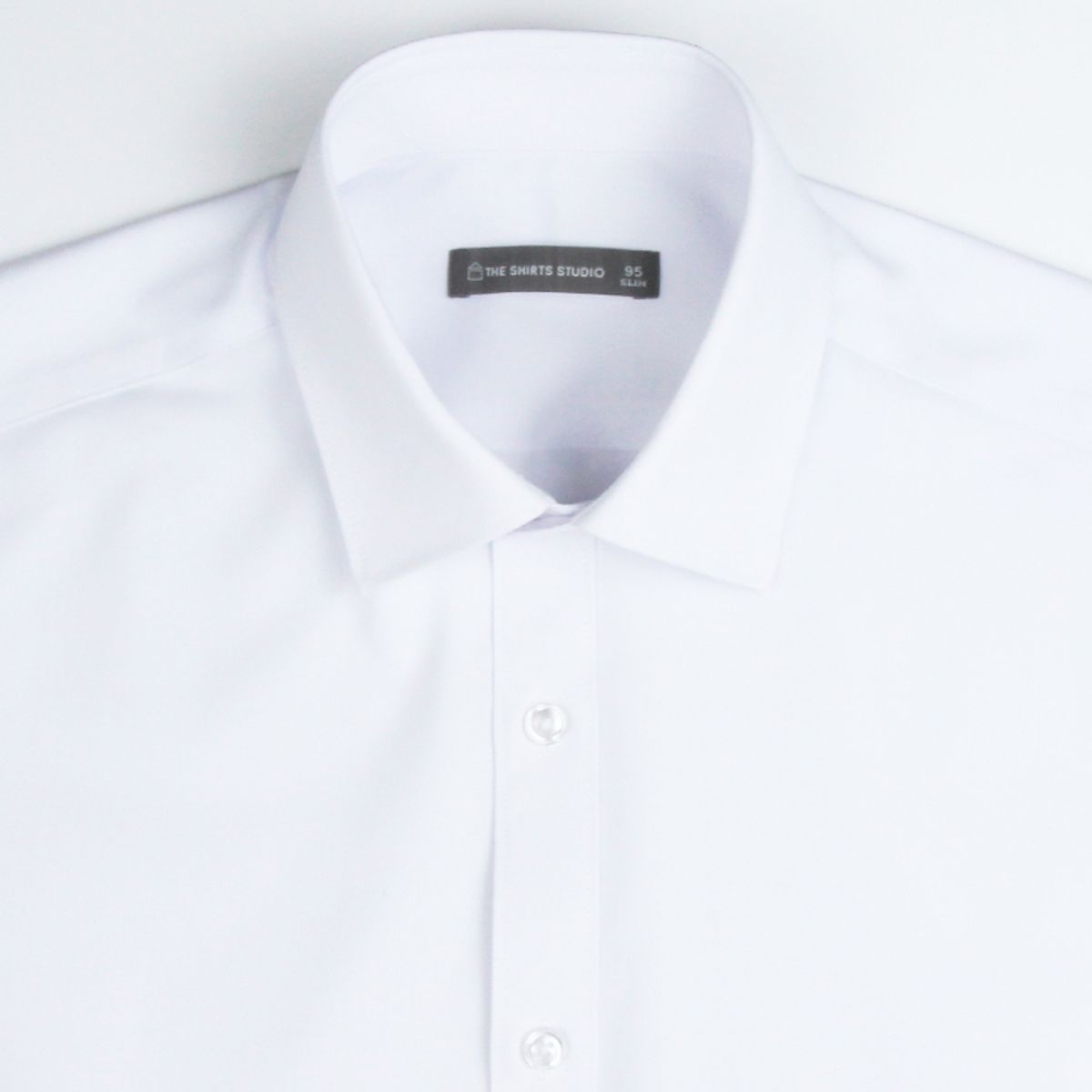 더셔츠스튜디오(THE SHIRTS STUDIO) 화이트 슬림핏 레이온 혼방 솔리드  반팔셔츠