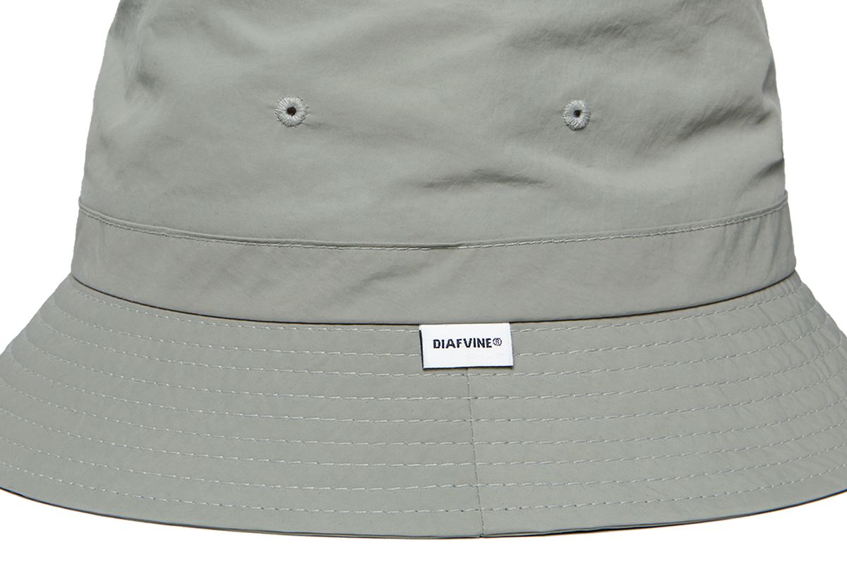 디아프바인(DIAFVINE) DV.LOT 643 Bucket Hat -LIGHT KHAKI-