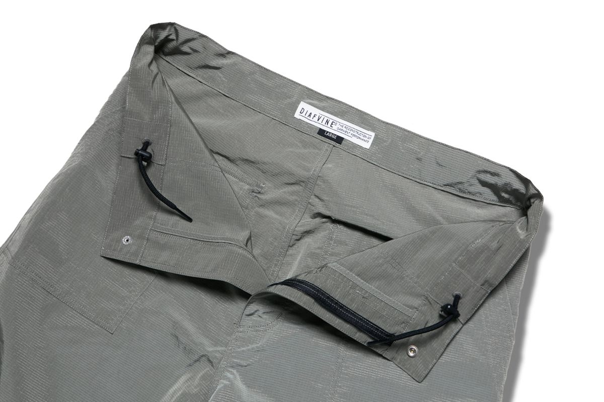 디아프바인(DIAFVINE) DV.LOT 639 Nylon Fatigue Pants -LIGHT KHAKI-