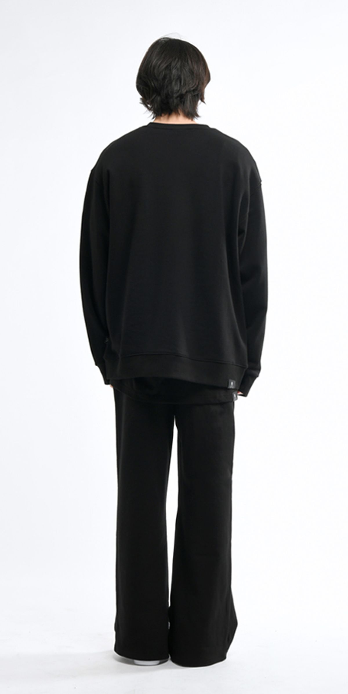 블랙스미(BLEXXME) CIRCLE OVERSIZE FIT SWEAT SHIRT BLACK