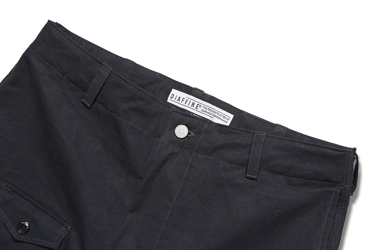 디아프바인(DIAFVINE) DV.LOT 640 Utility Shorts -BLACK-