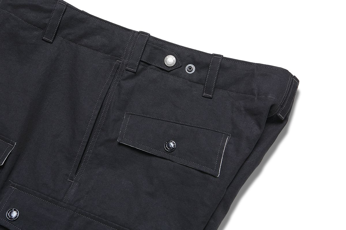디아프바인(DIAFVINE) DV.LOT 640 Utility Shorts -BLACK-