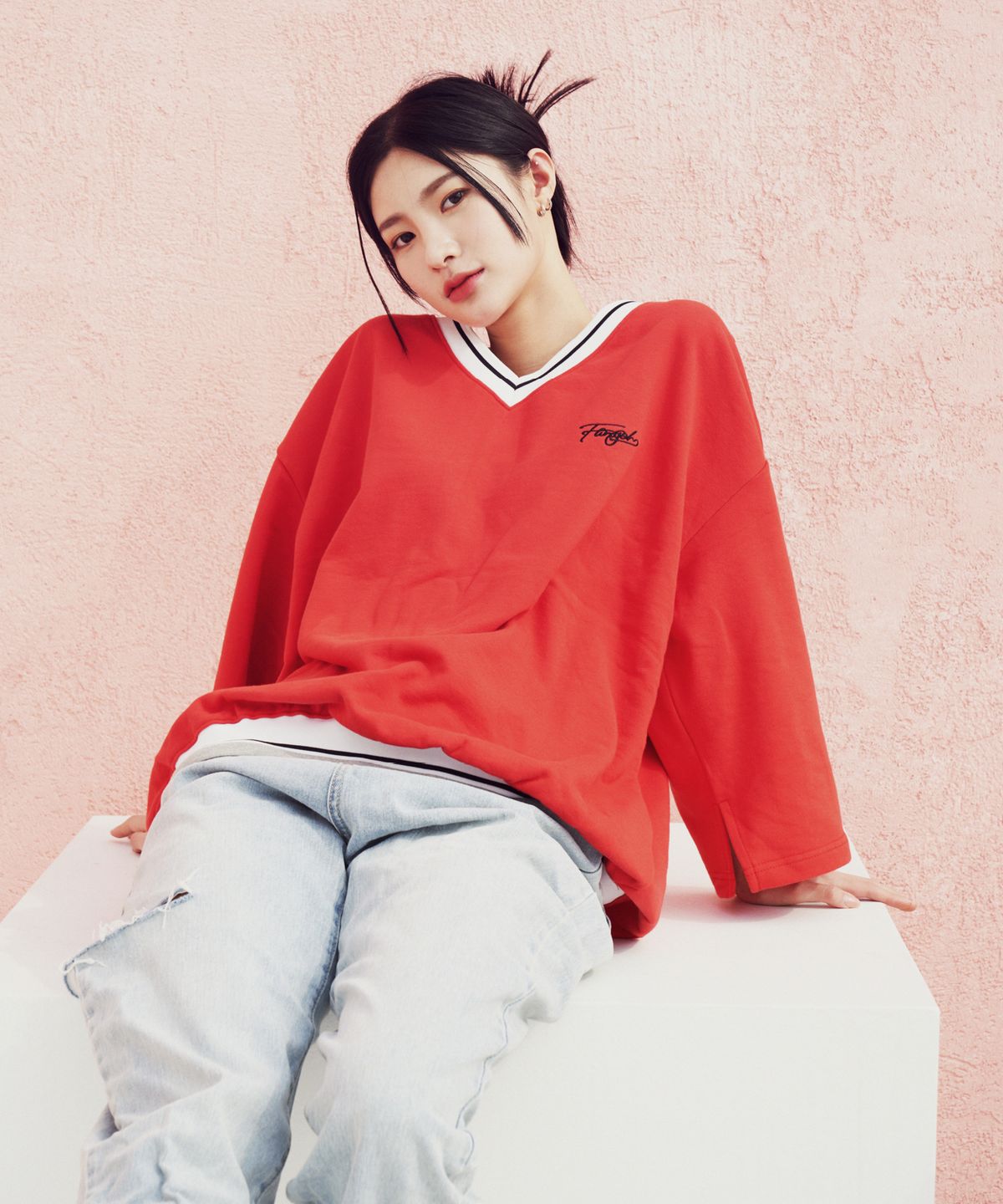 팽고(FANGOH) ST-7부 슬릿 소매 브이넥 맨투맨 red