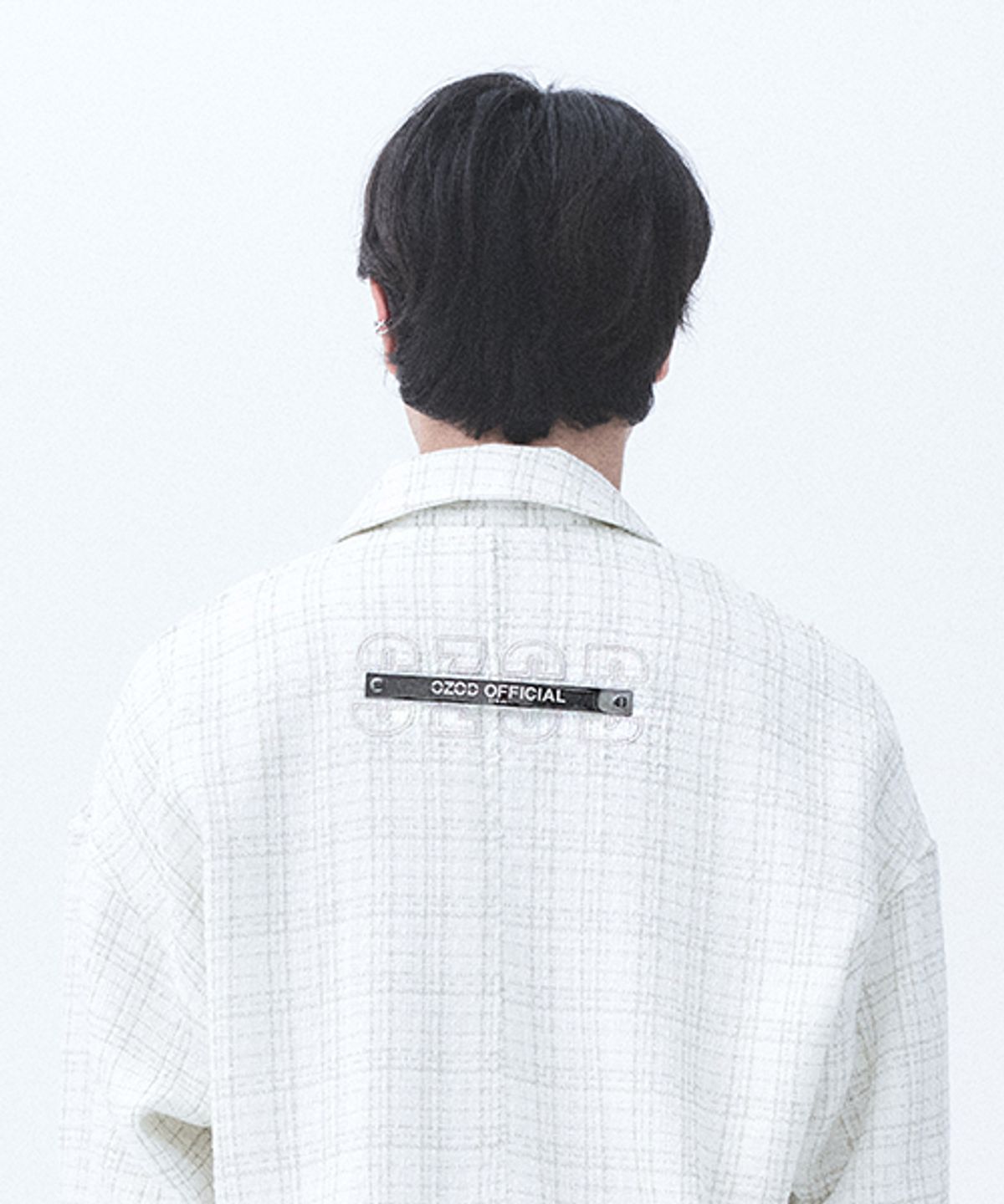 어져드(OZOD) 트위드 드롭 블레이져_하양