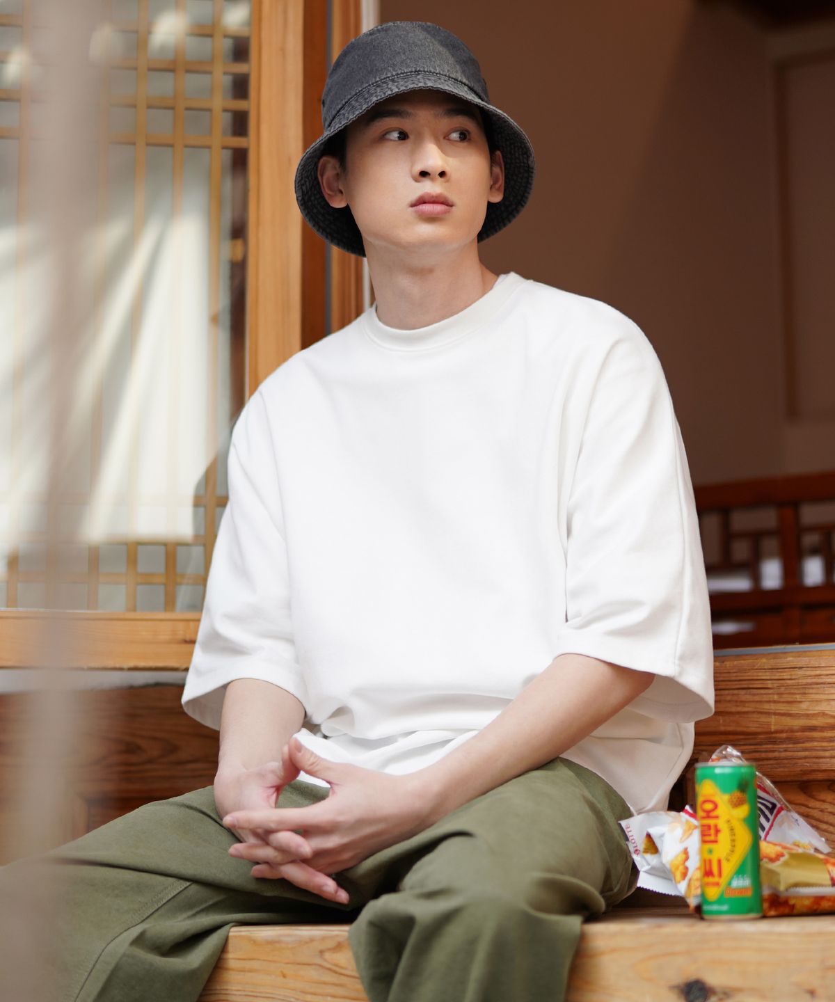 제멋(JEMUT) 스테이 오버핏 반팔티셔츠 아이보리 SOST2339