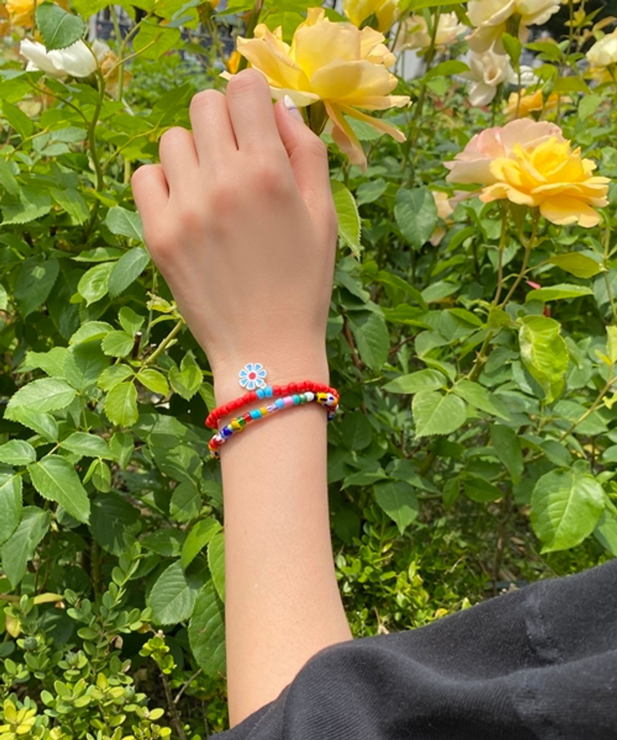 봉보(BONBEAU) Pretty daisy vivid color beads Bracelet 컬러 데이지 꽃 비즈팔찌