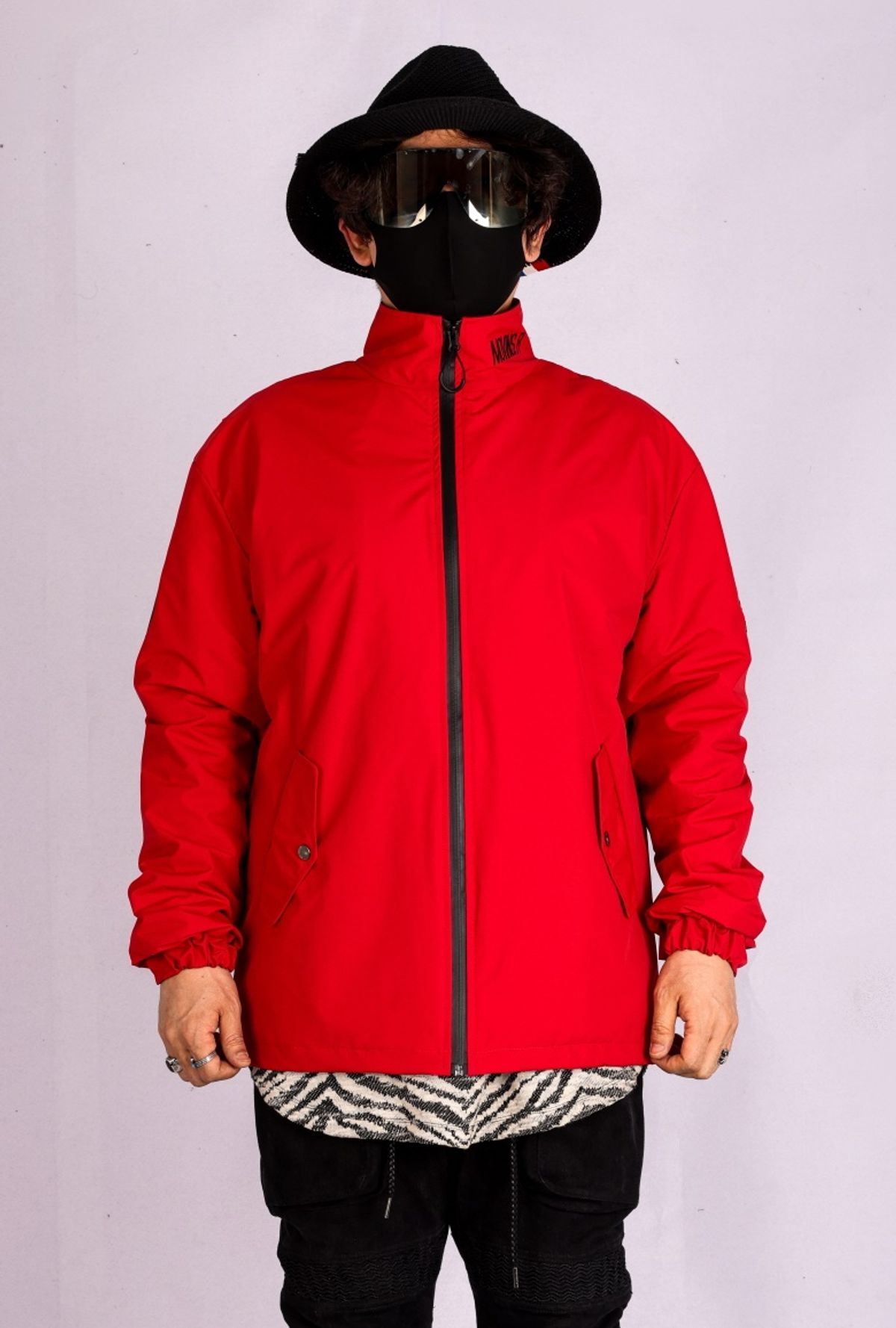 모빈스알(MOVINS.R) Aquila Pleasant basic - Italian Red