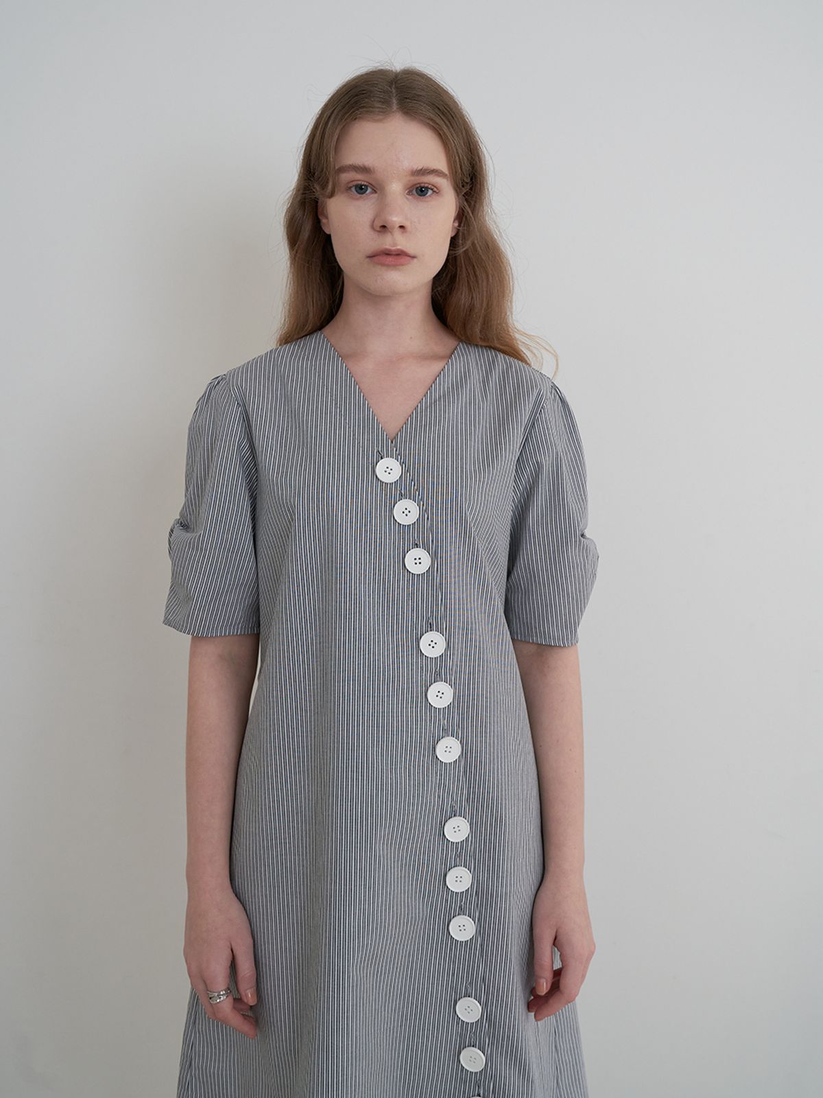 라비올렛트(LA VIOLETTE) Unbalanced Stripe Dress (Grey)
