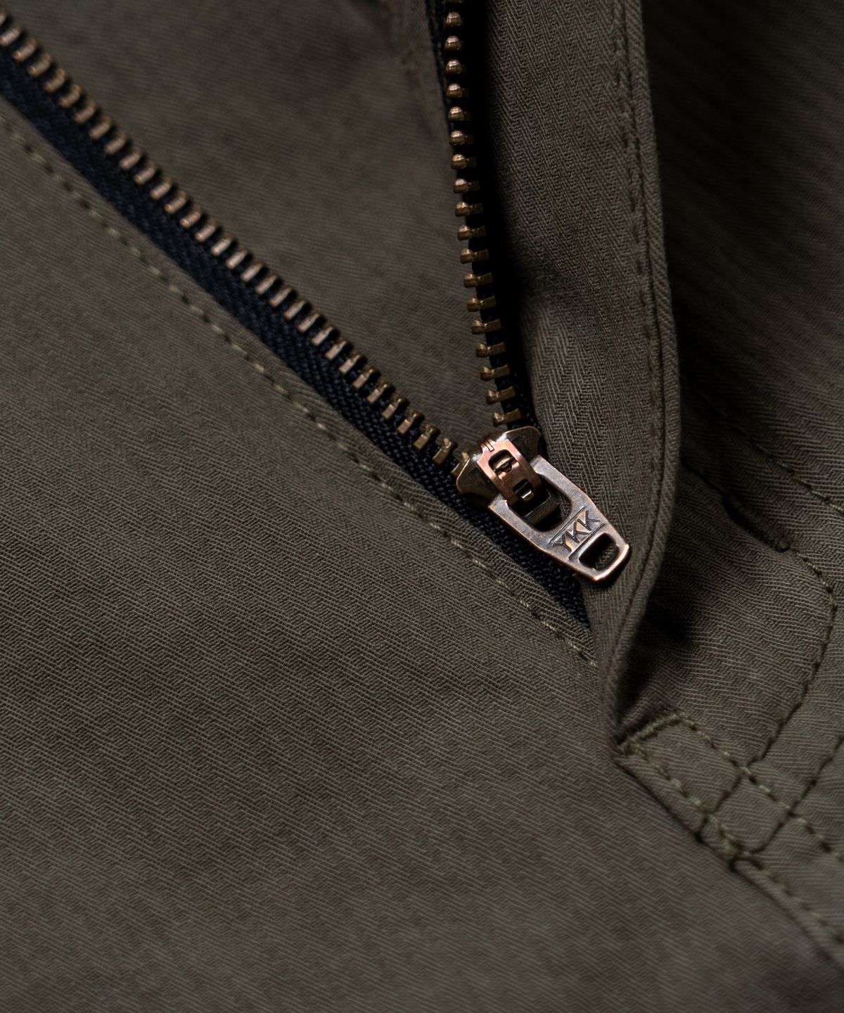 랠리포인트(RALLY POINT) Seersucker Stripe Chino Pant_Khaki