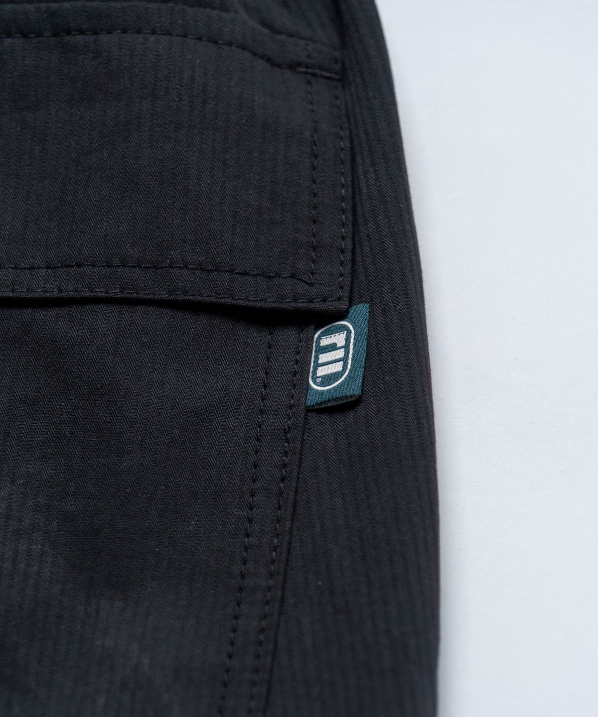 랠리포인트(RALLY POINT) Seersucker Stripe Chino Short_Black