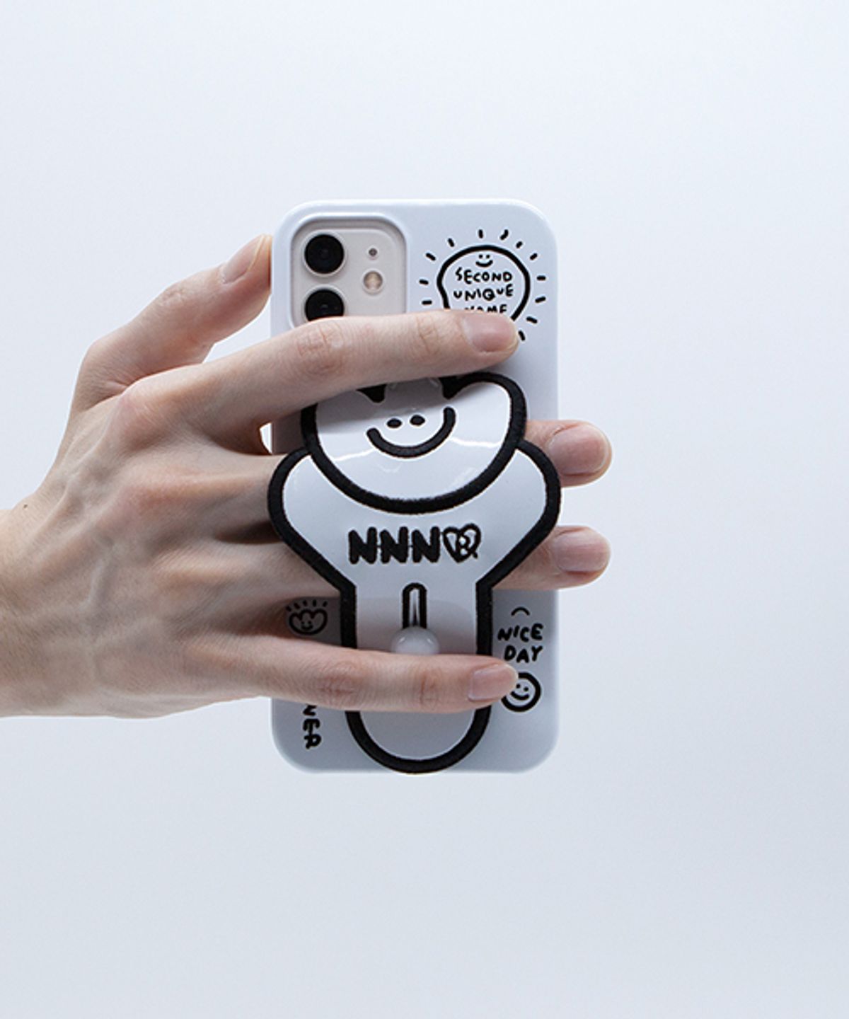 세컨드유니크네임(SECOND UNIQUE NAME) SUN CASE FLOWER PATCH WHITE