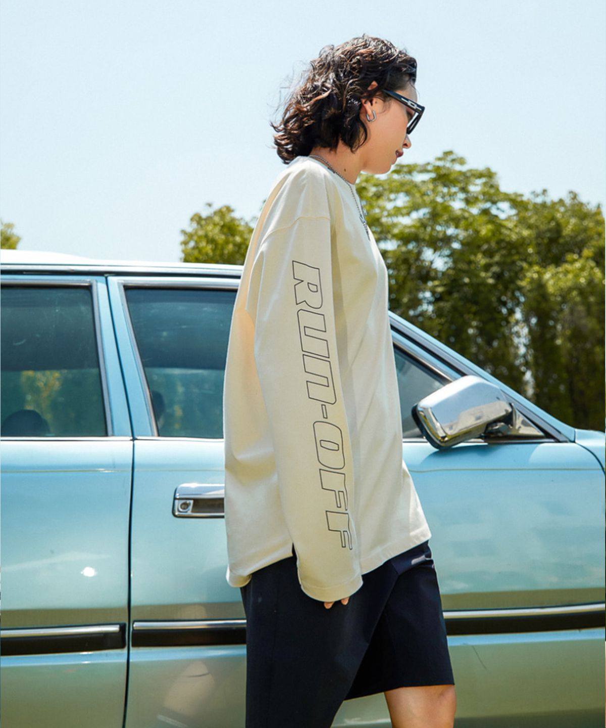 코랄리안(CORALIAN) 런오프 런베어 긴팔 티셔츠 베이지