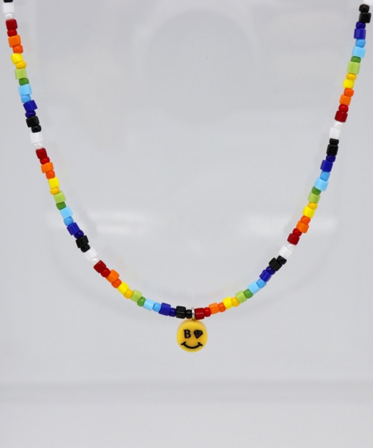 봉보(BONBEAU) Smile pendant point square beads Necklace 스마일 팬던트 레인보우 사각비즈 목걸이