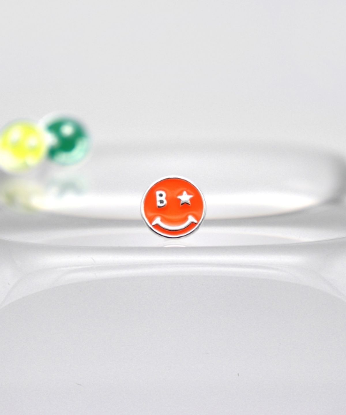 봉보(BONBEAU) Kitsch smile color pin Eearing 키치 스마일 컬러 패션 귀걸이