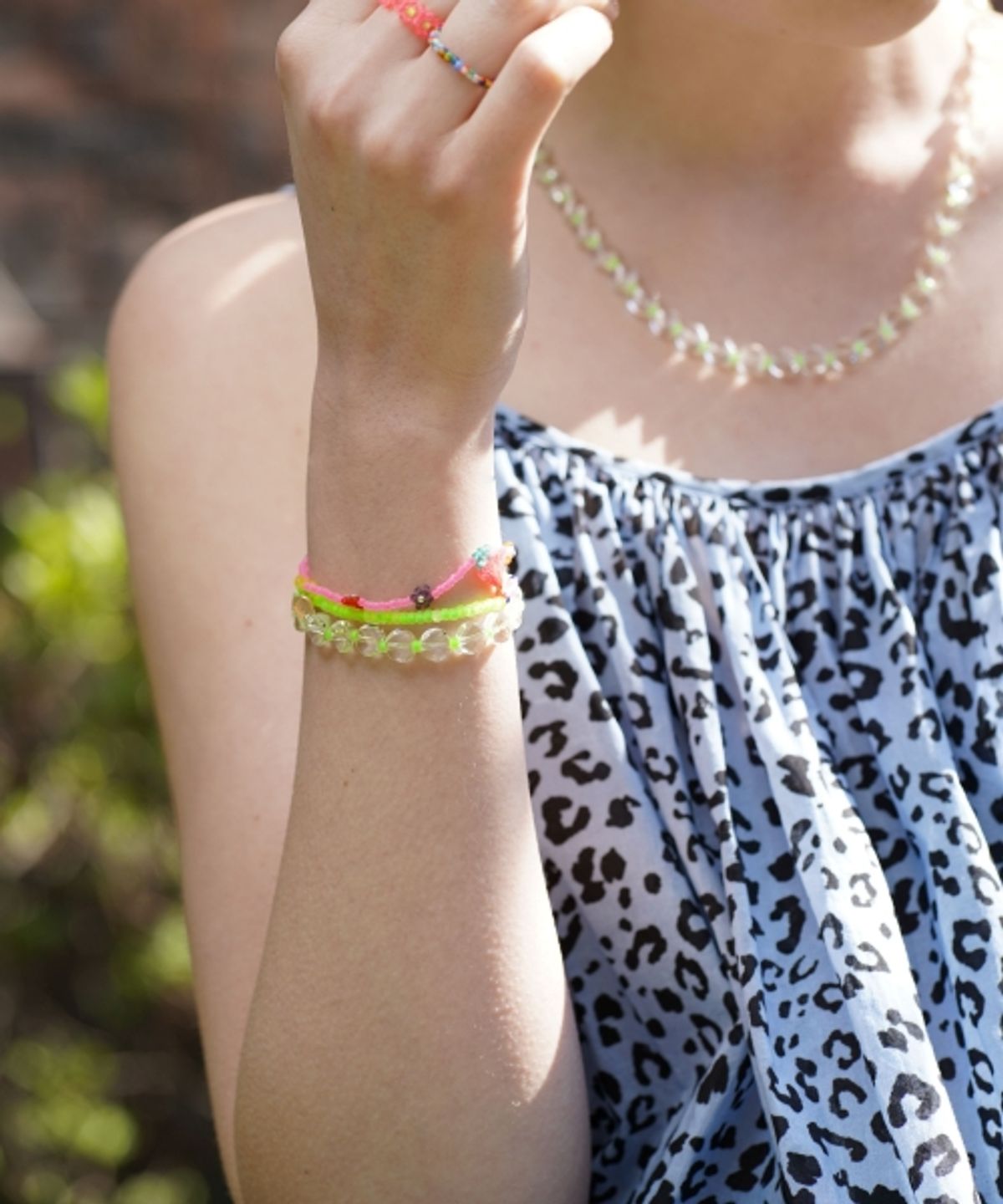 봉보(BONBEAU) Bright cutting glassball beads mix Bracelet 투명볼 네온컬러 비즈 스마일 참 팔찌