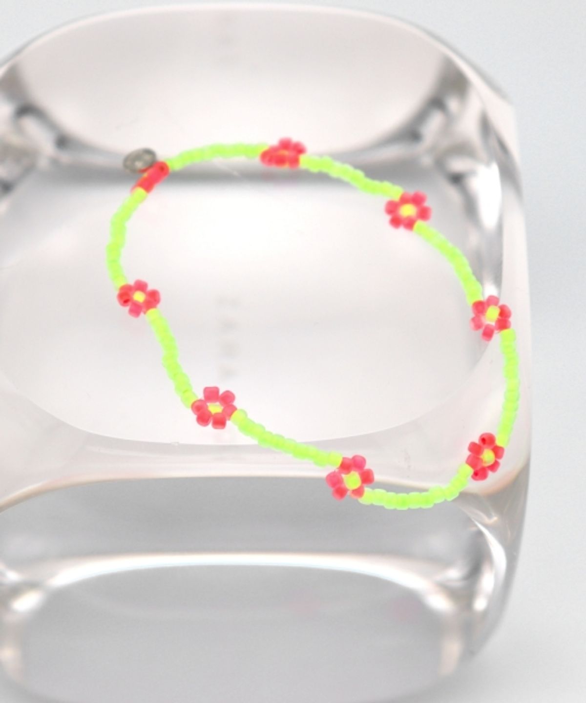 봉보(BONBEAU) Flower crush neon color beads Bracelet 스마일 참 네온컬러 꽃 비즈 팔찌