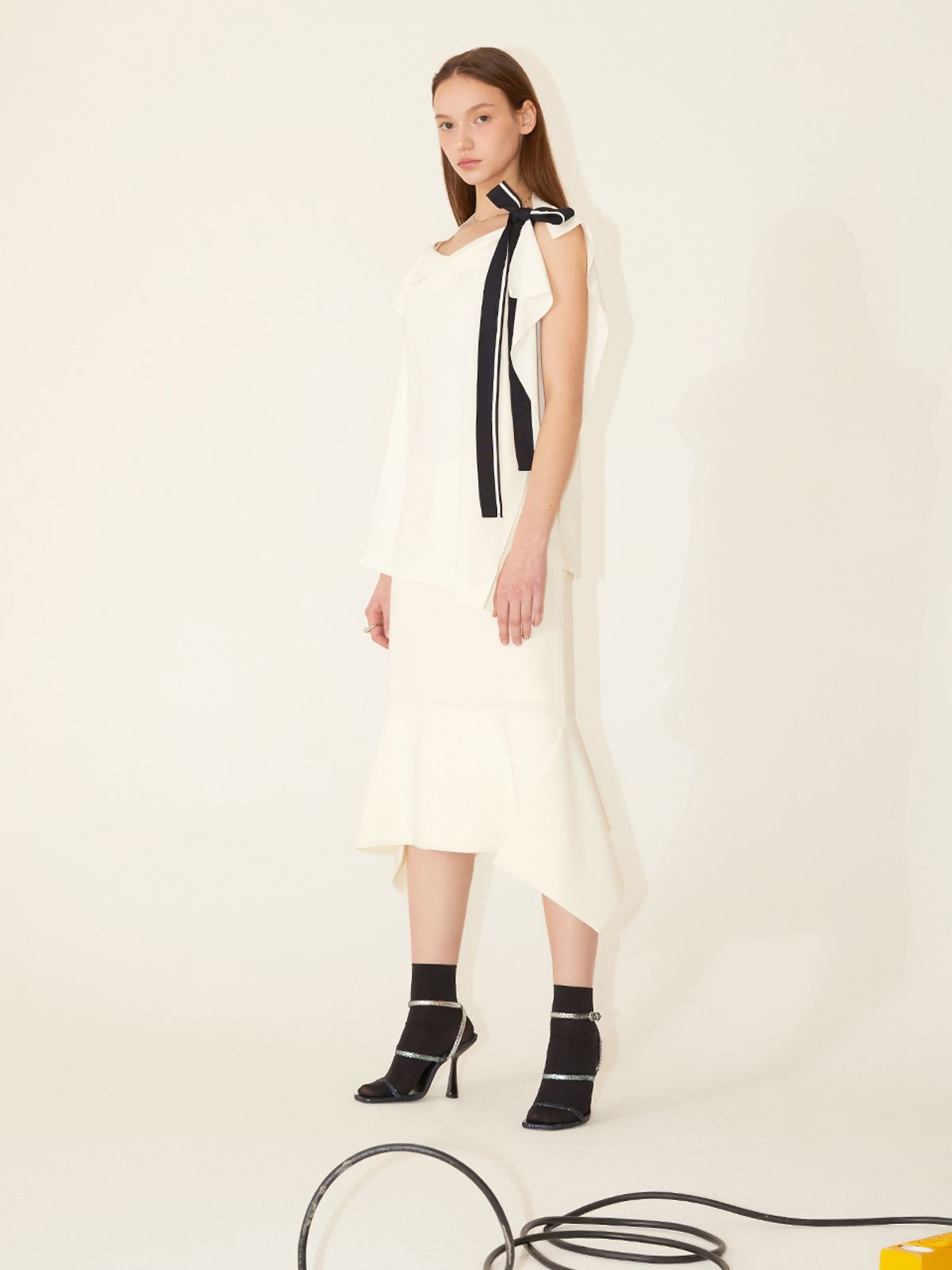 르이엘(LE YIEL) Flare Skirt_Ivory 플레어 스커트_아이보리