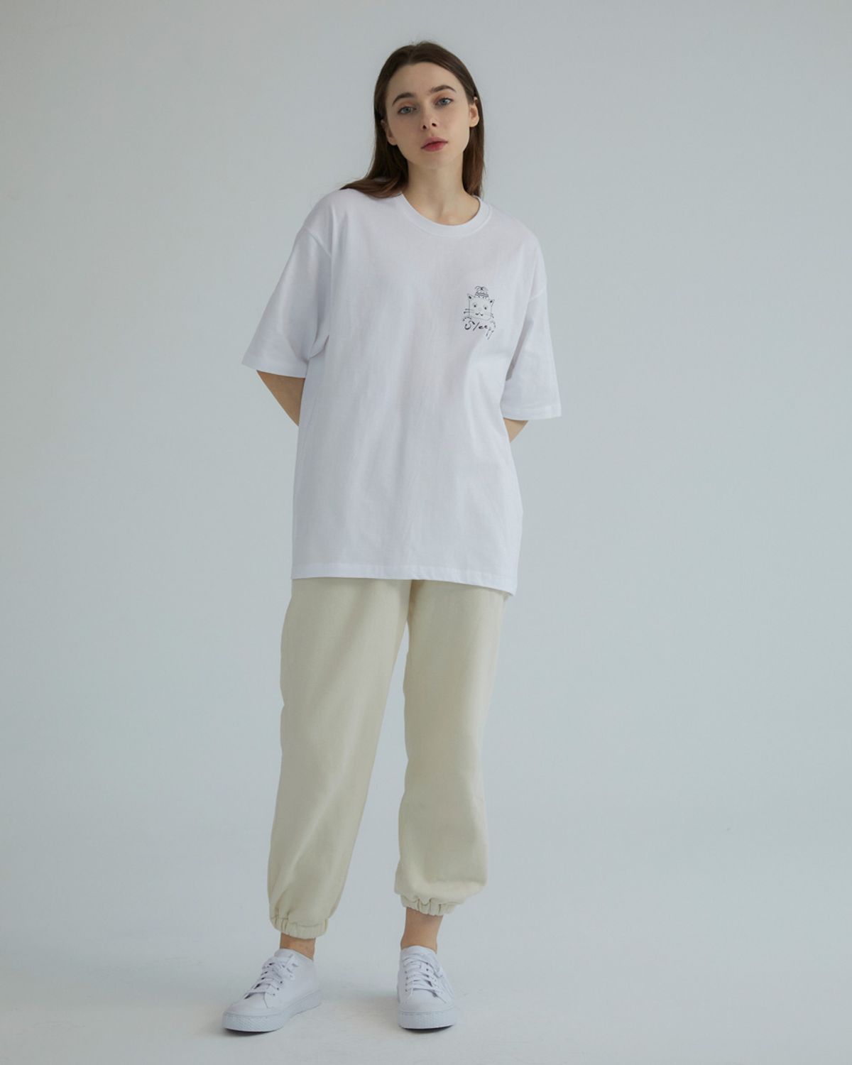 누스카(NUSKA) 스몰 루디 남녀공용 오버핏 반팔 티셔츠(화이트)