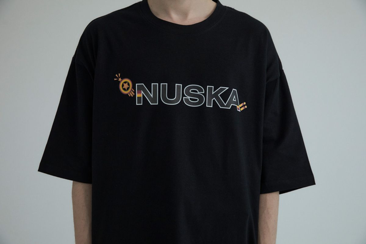 누스카(NUSKA) 스터디 유어셀프 남녀공용 오버핏 반팔 티셔츠(블랙)