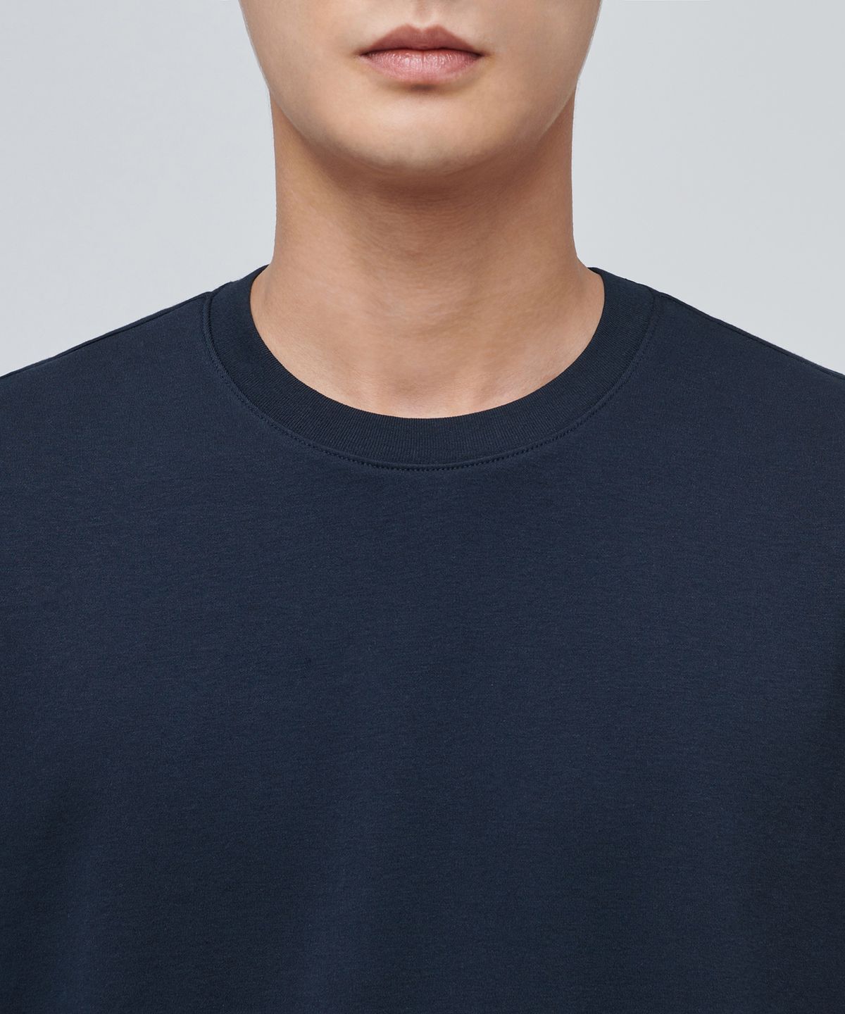 무신사 스탠다드(MUSINSA STANDARD) 릴렉스드 슬리브리스 탑 [네이비]