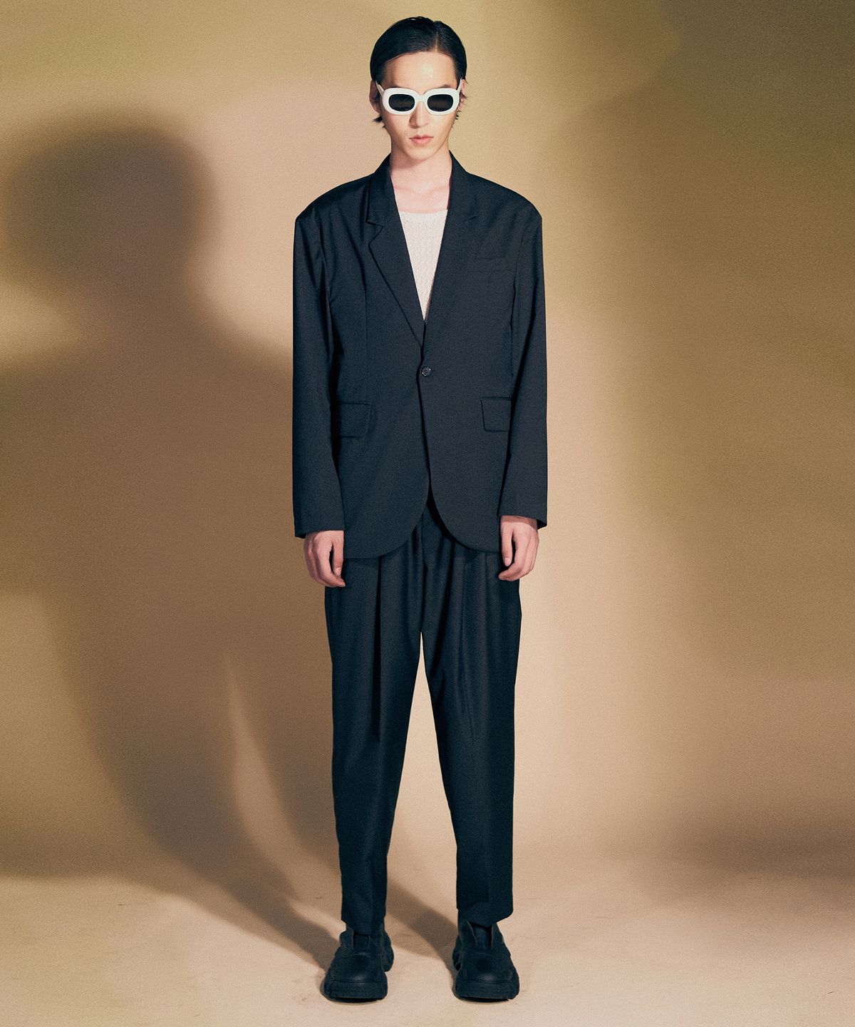 에포님(EPONYM) 투턱 오버수트 팬츠 블랙