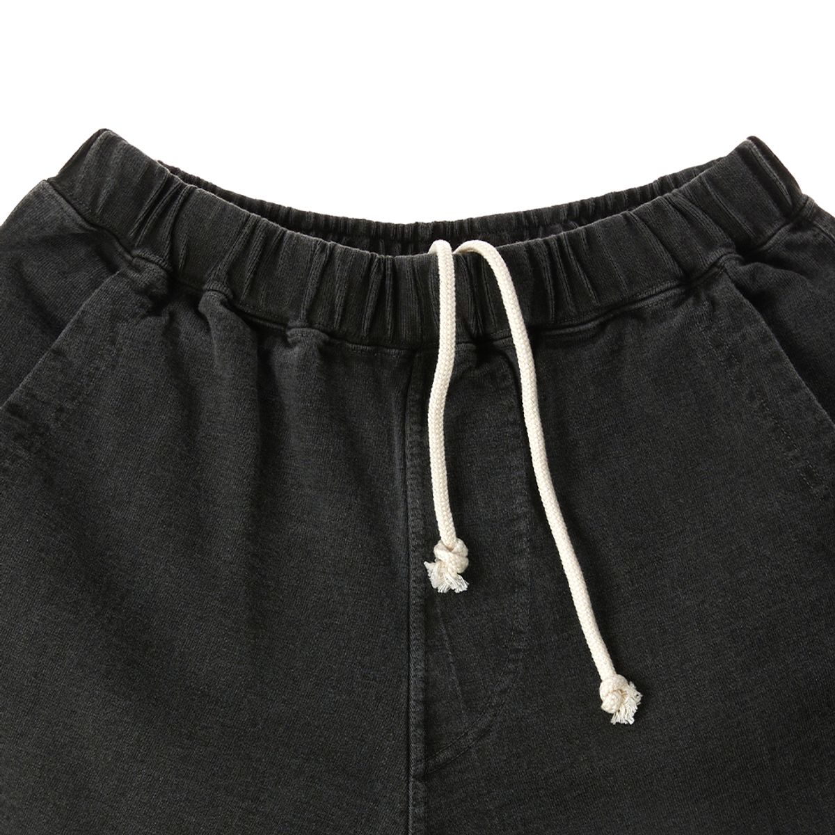 굿온(GOODON) 9oz 헤비코튼 트레블 반바지 - 피그먼트 블랙