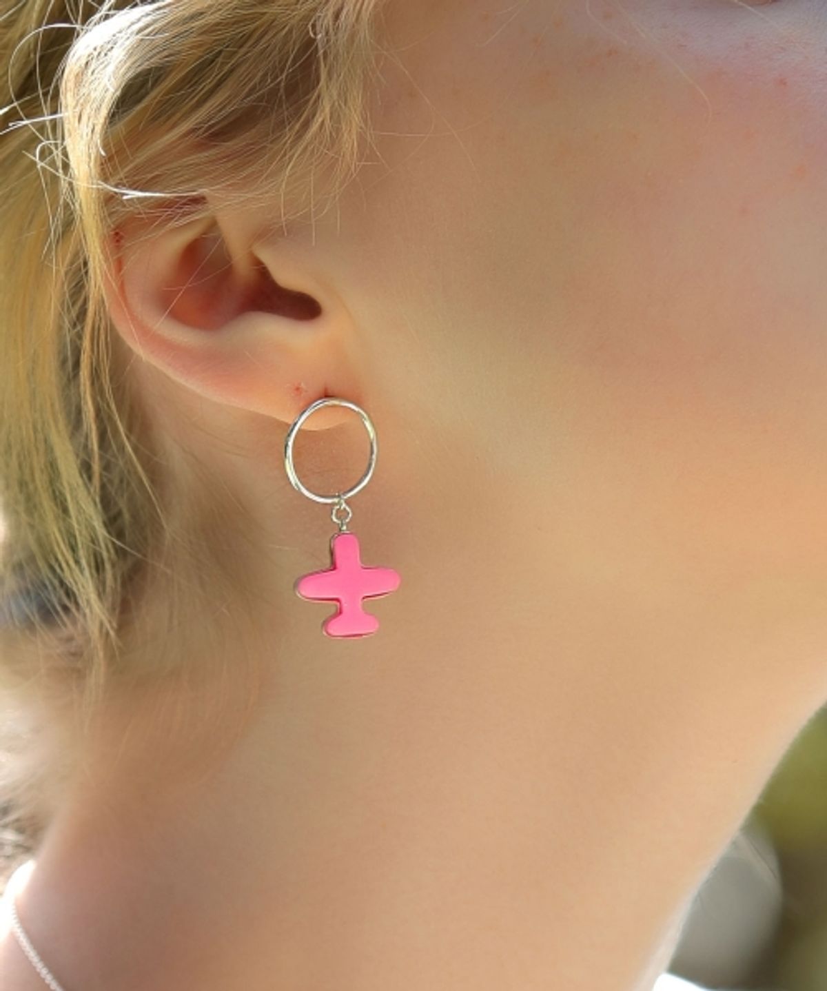 봉보(BONBEAU) Color acrylic airplane silver ring Eearings 네온 비행기 실버링 은침 귀걸이