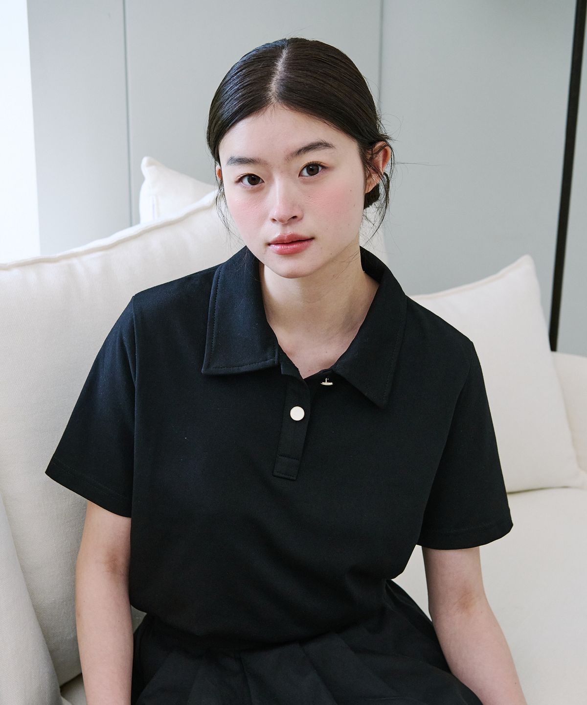 엽페(YUPPE) COLLAR POINT T-SHIRT_BLACK