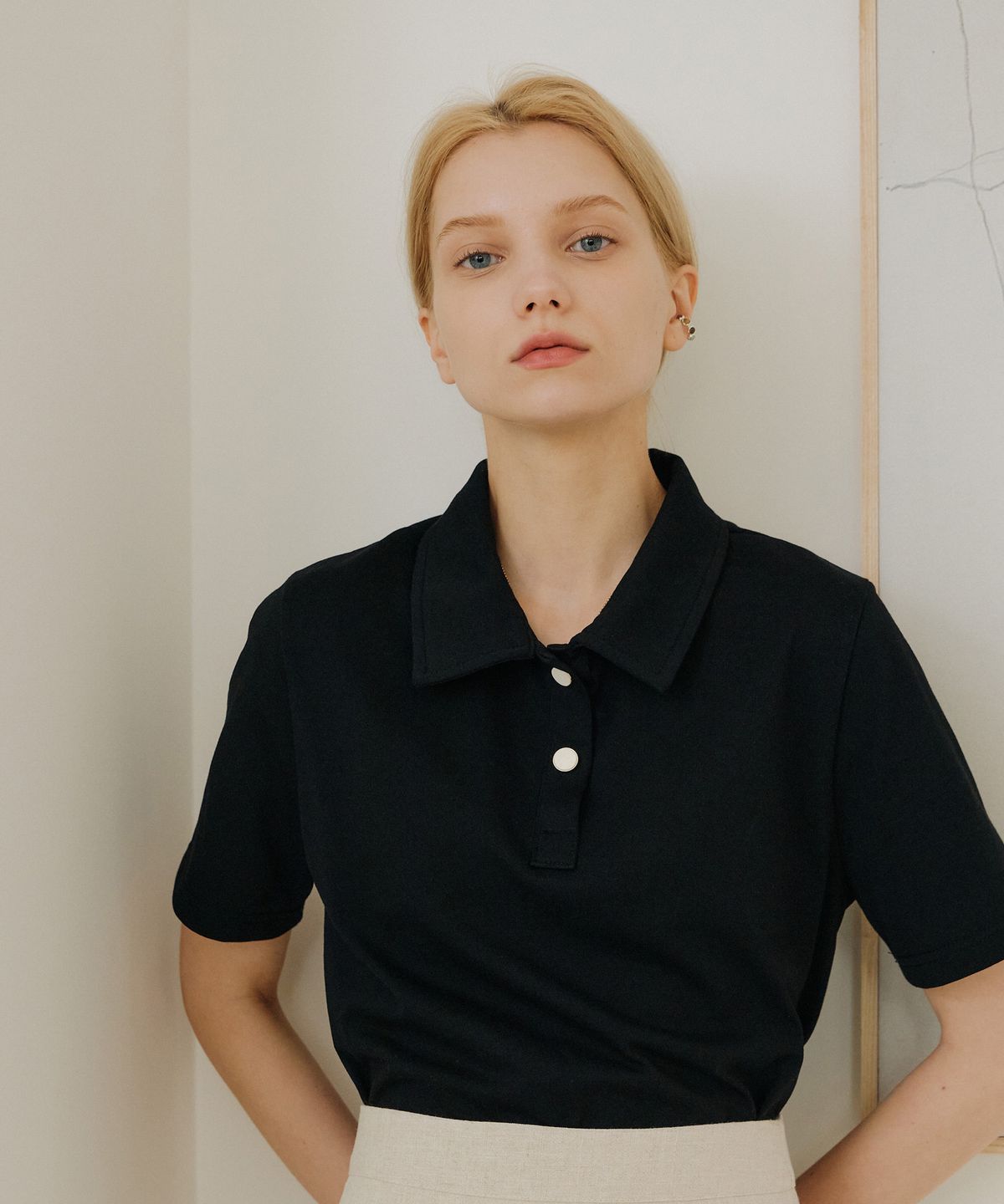엽페(YUPPE) COLLAR POINT T-SHIRT_BLACK
