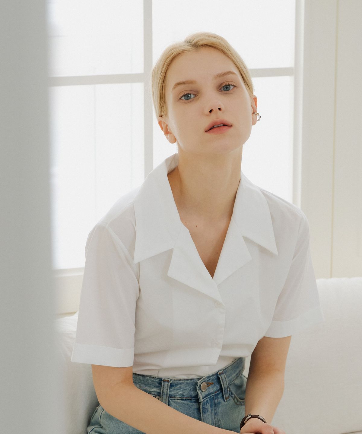 엽페(YUPPE) COTTON ROLL SHIRT_WHITE