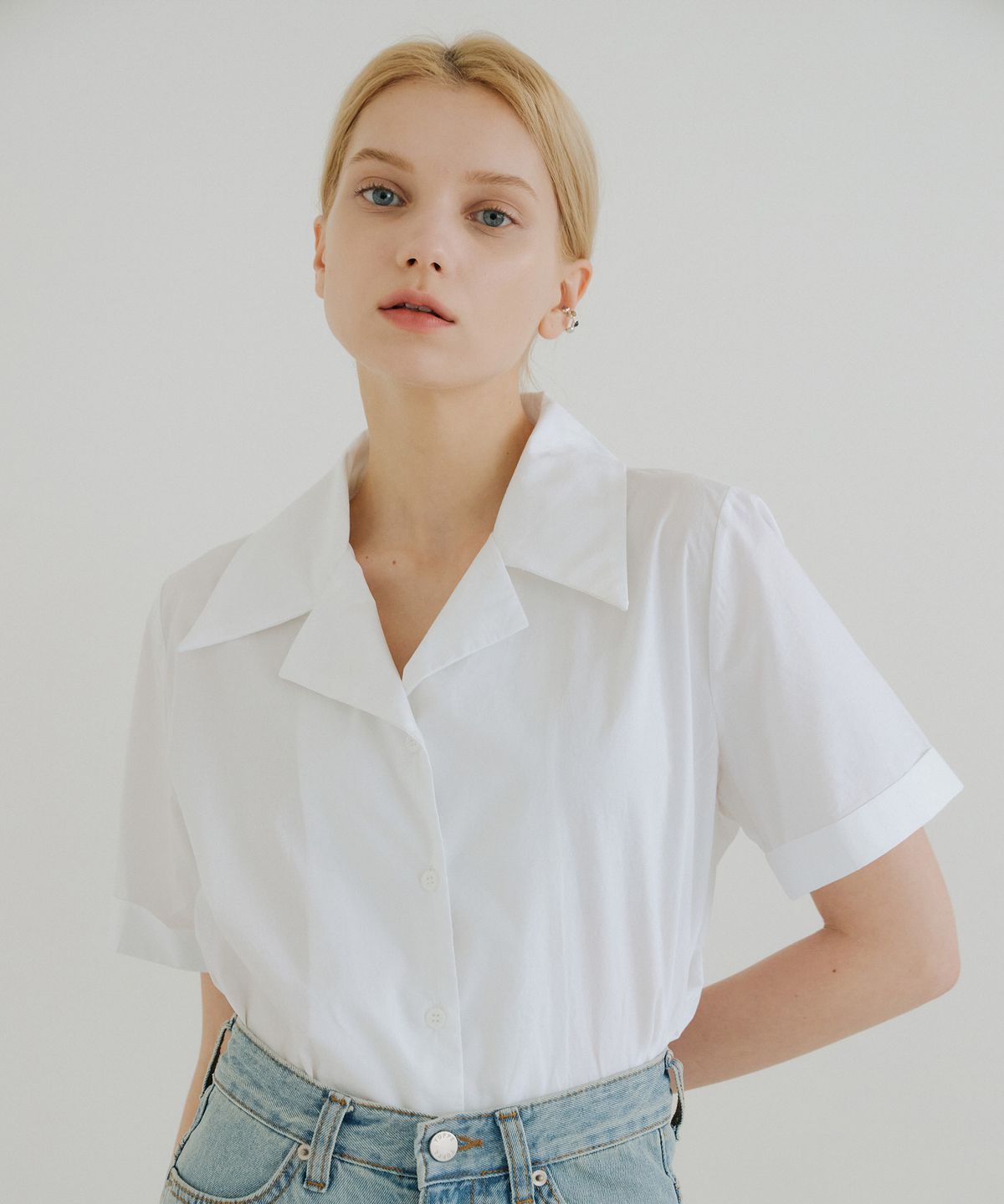 엽페(YUPPE) COTTON ROLL SHIRT_WHITE