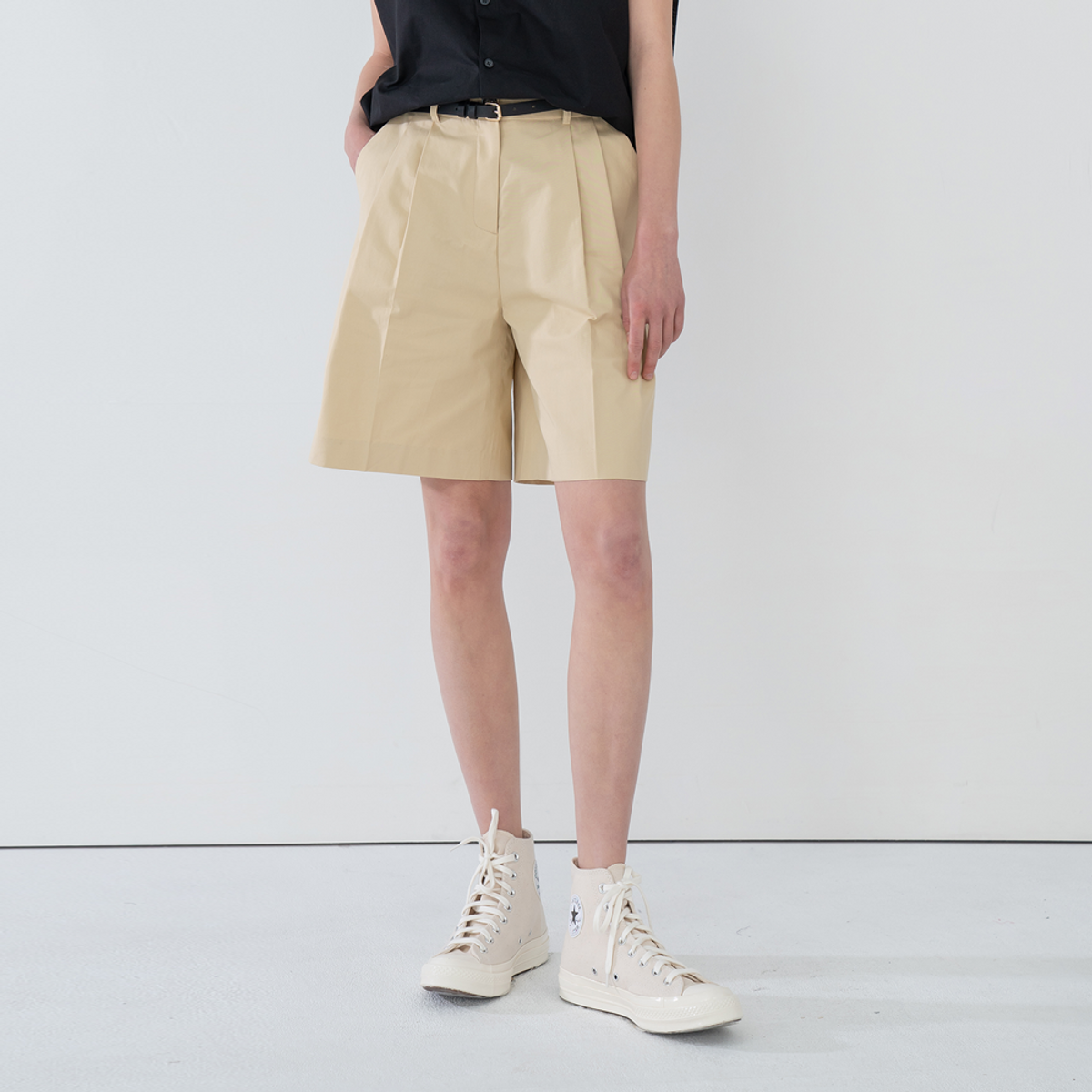 레이디 볼륨(LADY VOLUME) HALF CALM PANTS_BEIGE