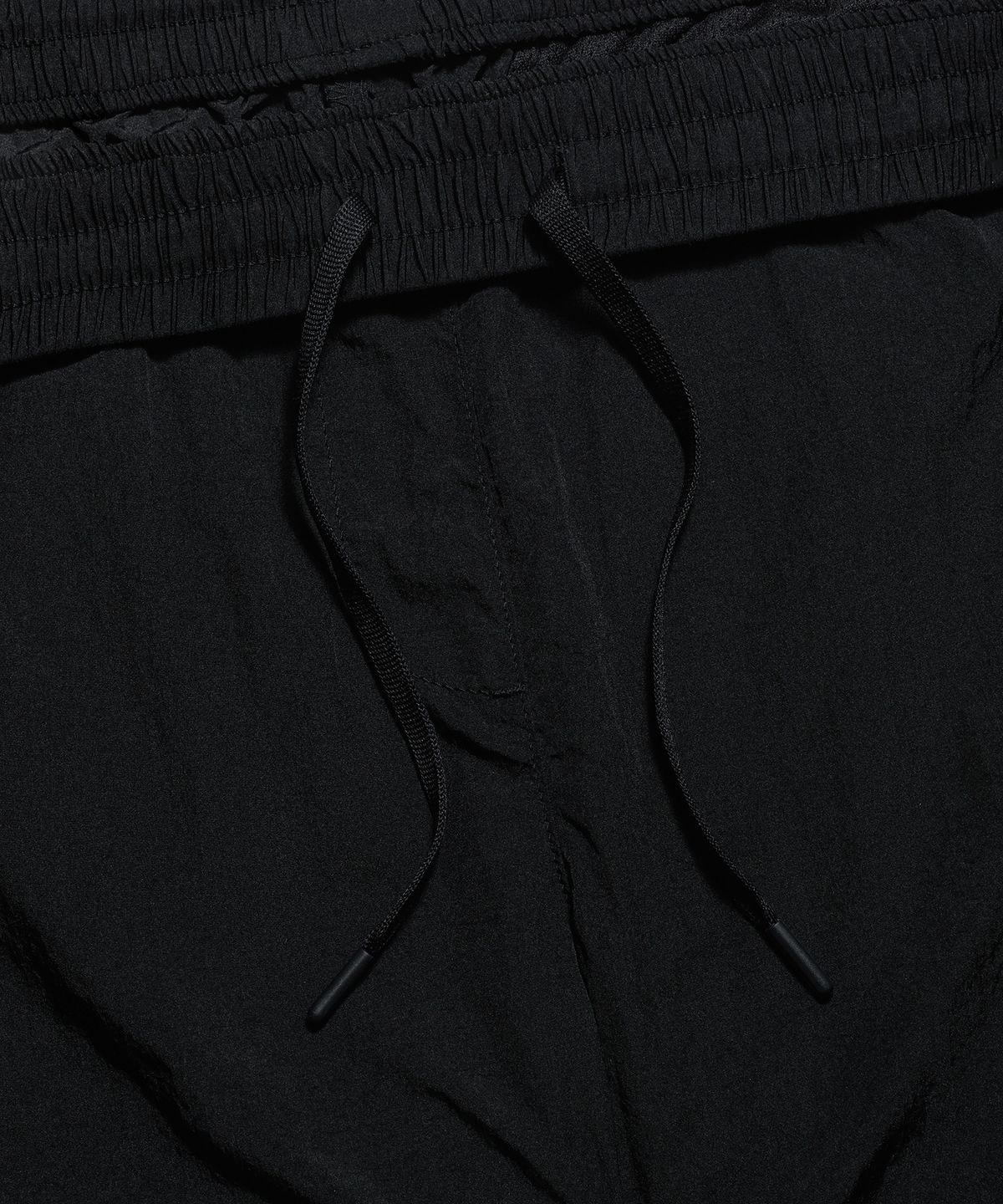 무신사 스탠다드(MUSINSA STANDARD) 브라이트 나일론 이지 쇼츠_6.5인치 [블랙]