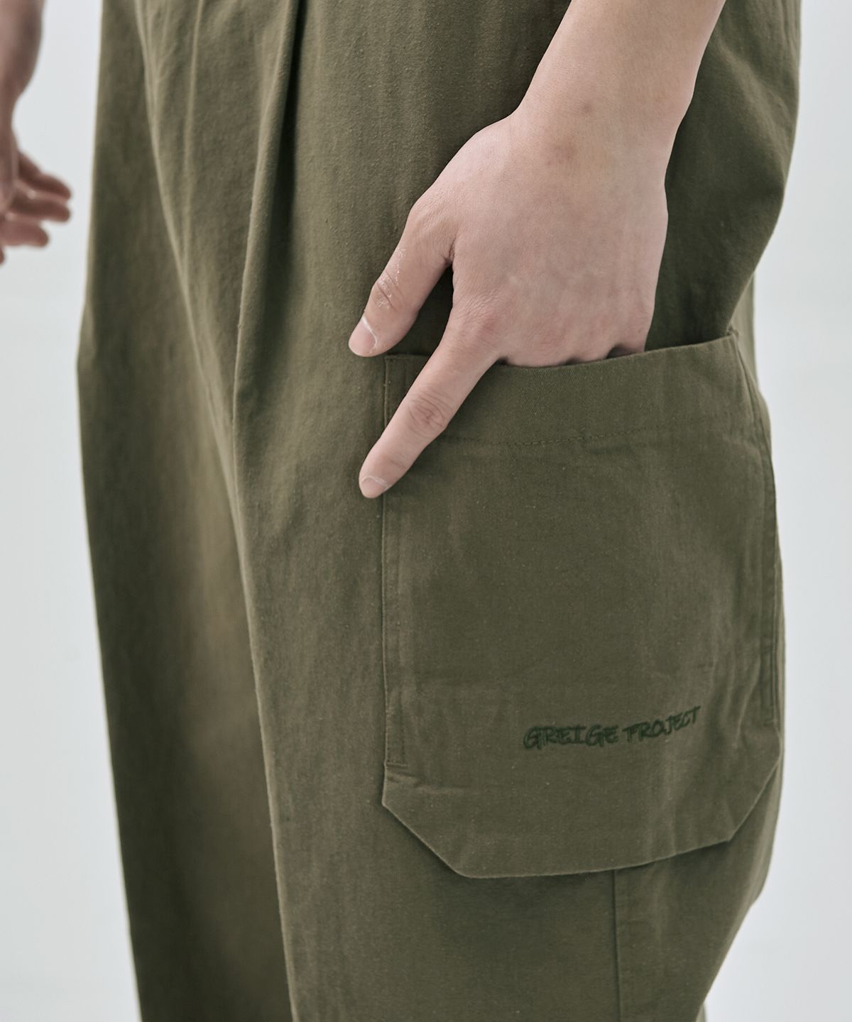 매니아매스(MANIAMASS) 원턱 주름 와이드 카고 PANTS SANE B