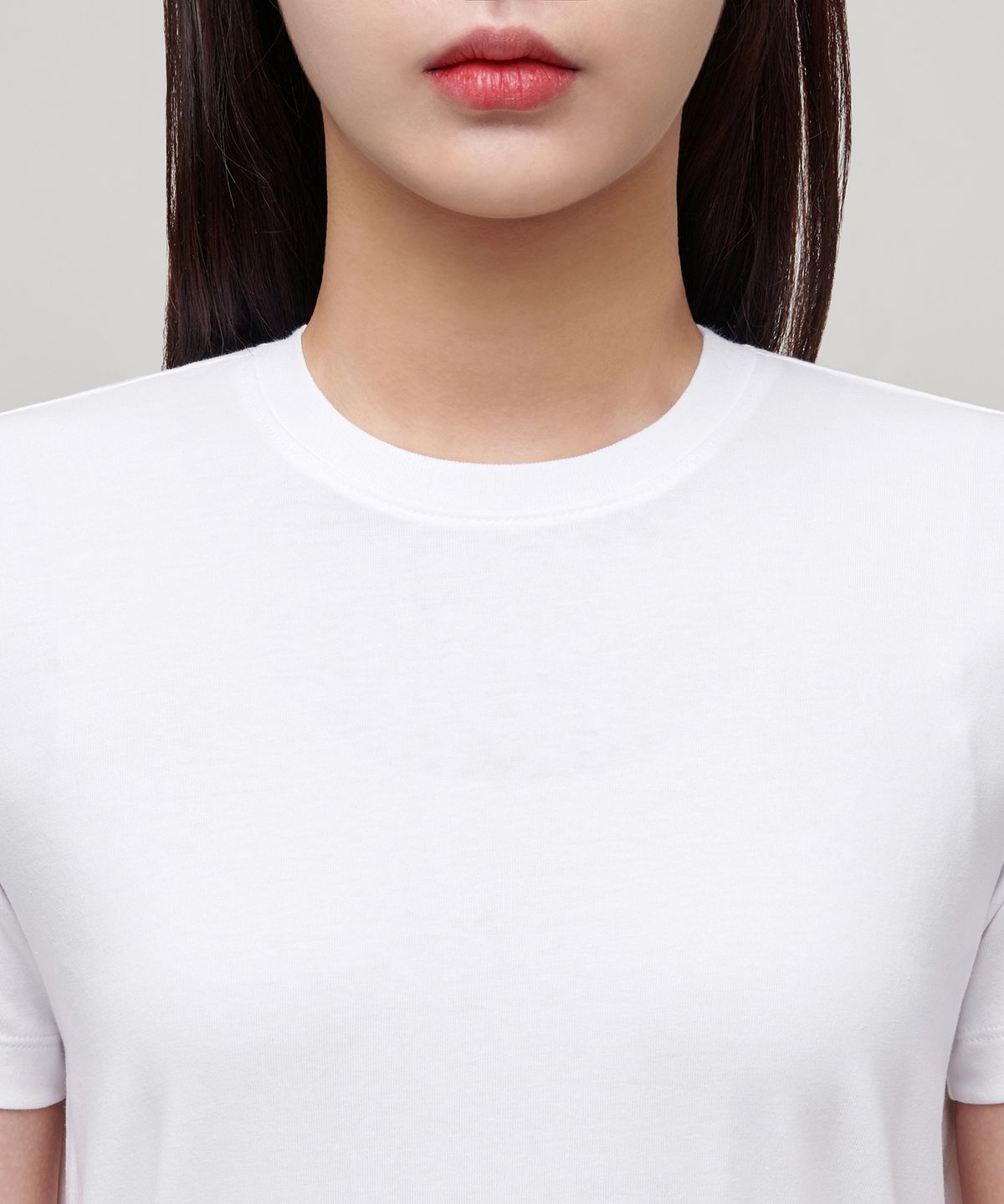 무신사 스탠다드 우먼(MUSINSA STANDARD WOMAN) [쿨탠다드] 우먼즈 베이식 크루 넥 티셔츠 [화이트]