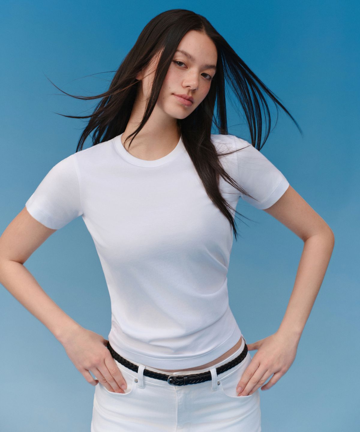 무신사 스탠다드 우먼(MUSINSA STANDARD WOMAN) [쿨탠다드] 우먼즈 베이식 크루 넥 티셔츠 [화이트]