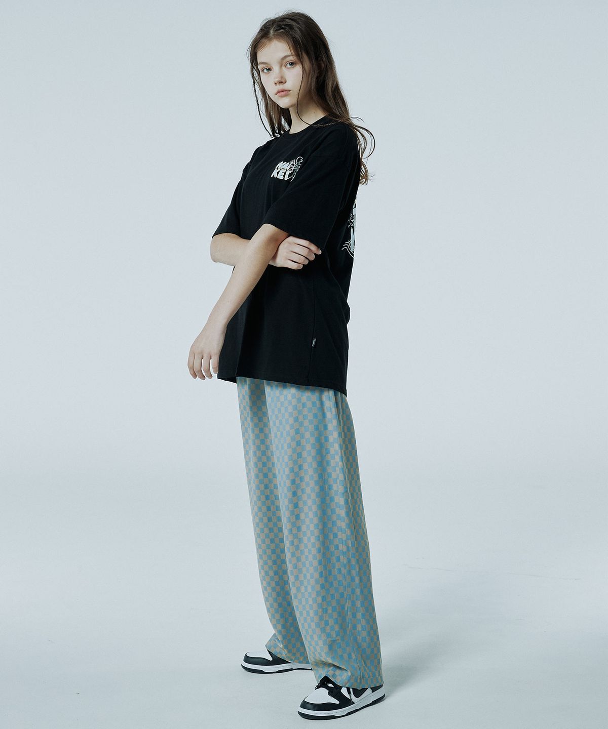 와이케이(WAIKEI) 체커보드 밴딩 롱팬츠 베이지소라