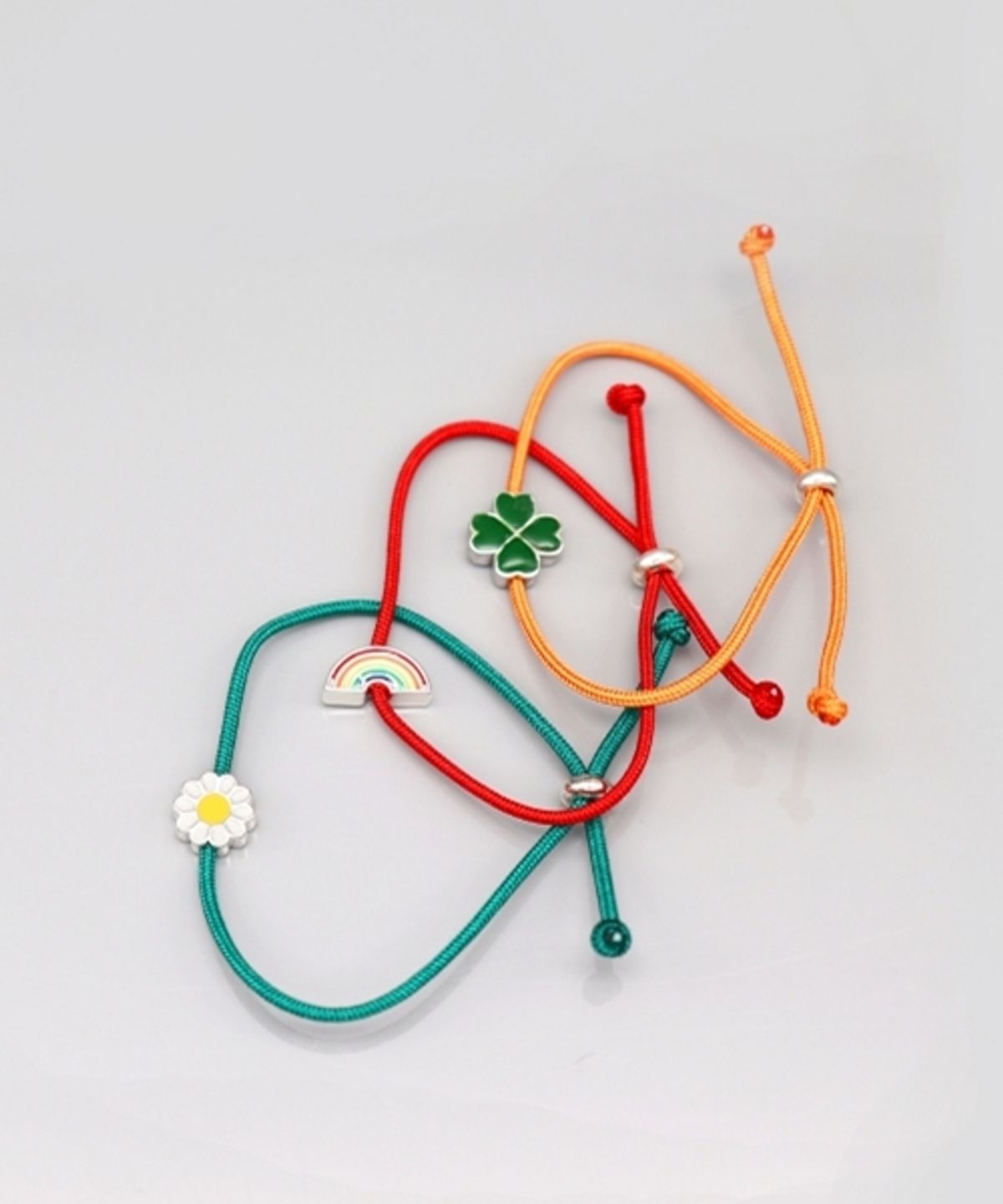 봉보(BONBEAU) Color motive knot Bracelet 데이지 무지개 클로버 매듭 실팔찌
