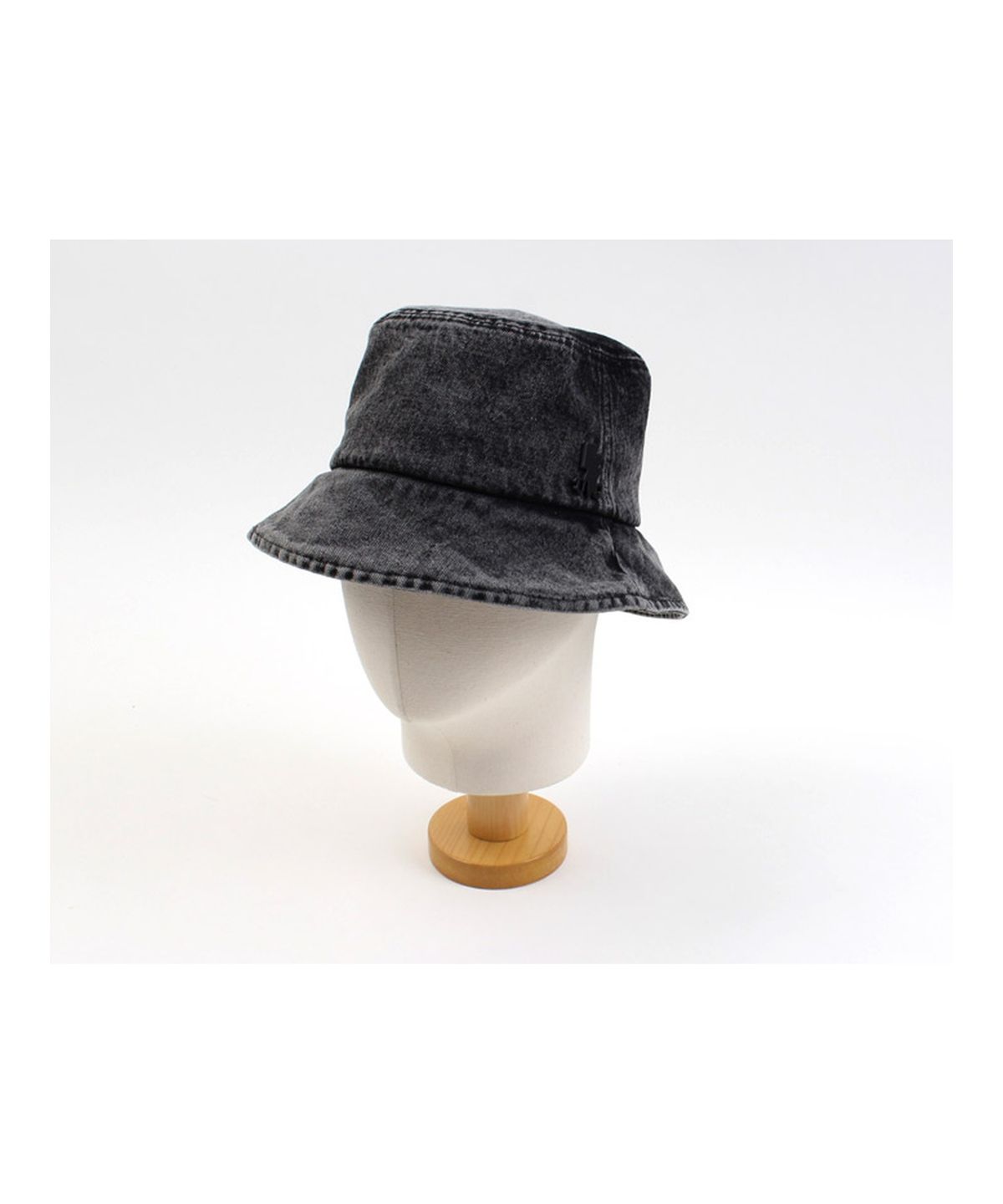 유니버셜 케미스트리(UNIVERSAL CHEMISTRY) Washing Black Denim Bucket Hat 데님버킷햇