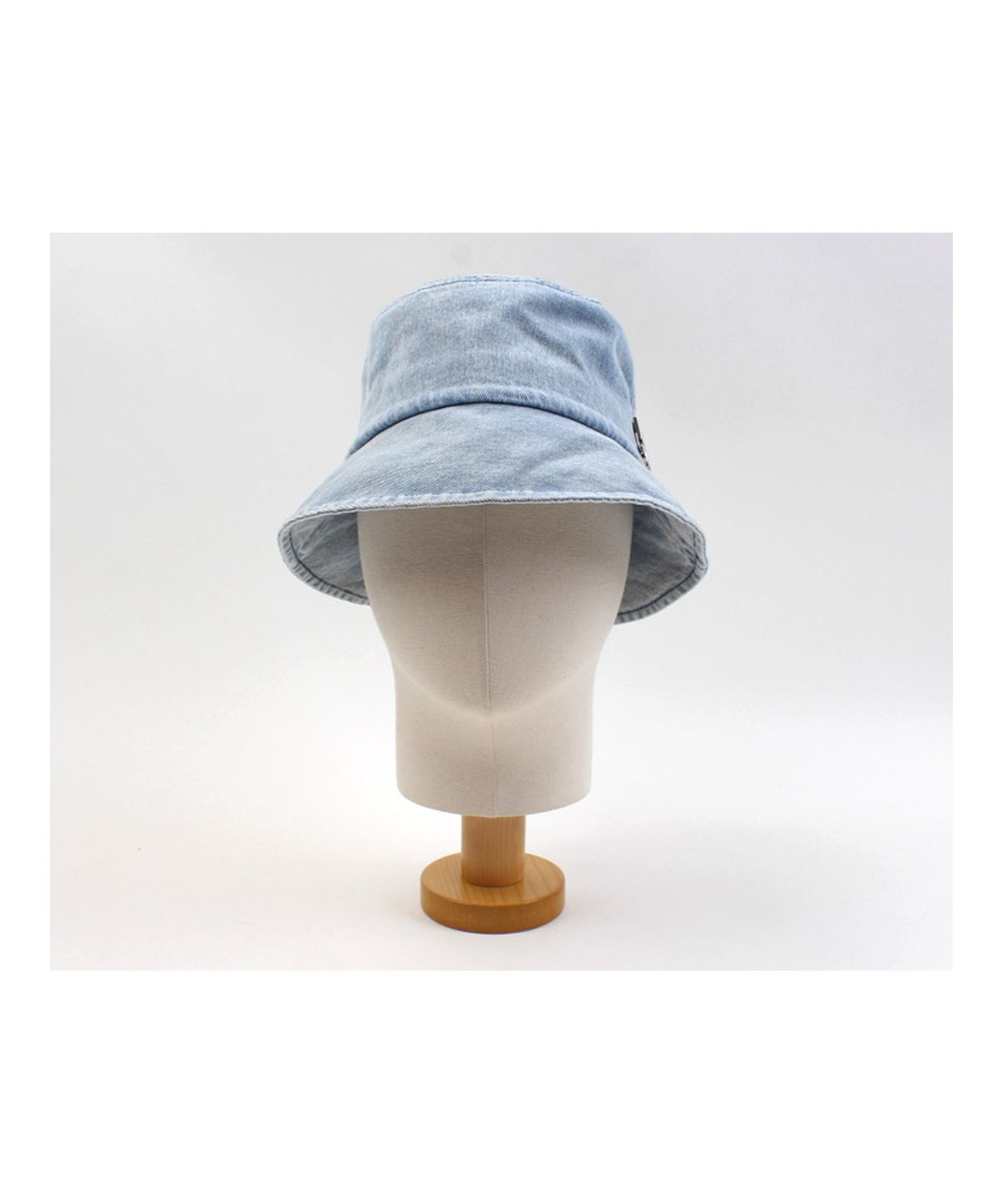 유니버셜 케미스트리(UNIVERSAL CHEMISTRY) Washing Light Denim Bucket Hat 데님버킷햇