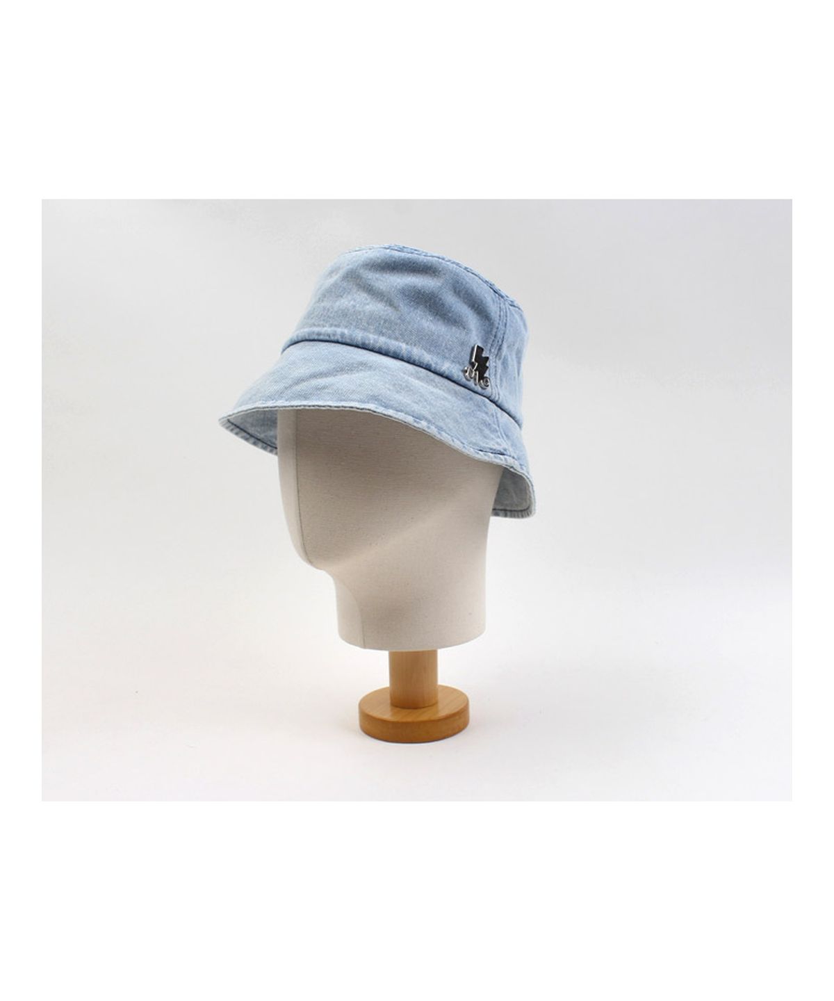 유니버셜 케미스트리(UNIVERSAL CHEMISTRY) Washing Light Denim Bucket Hat 데님버킷햇